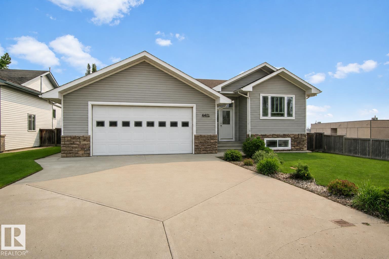 Second View of 4401 39 Street, Bonnyville, Bonnyville Town, Alberta, T9N 2P4