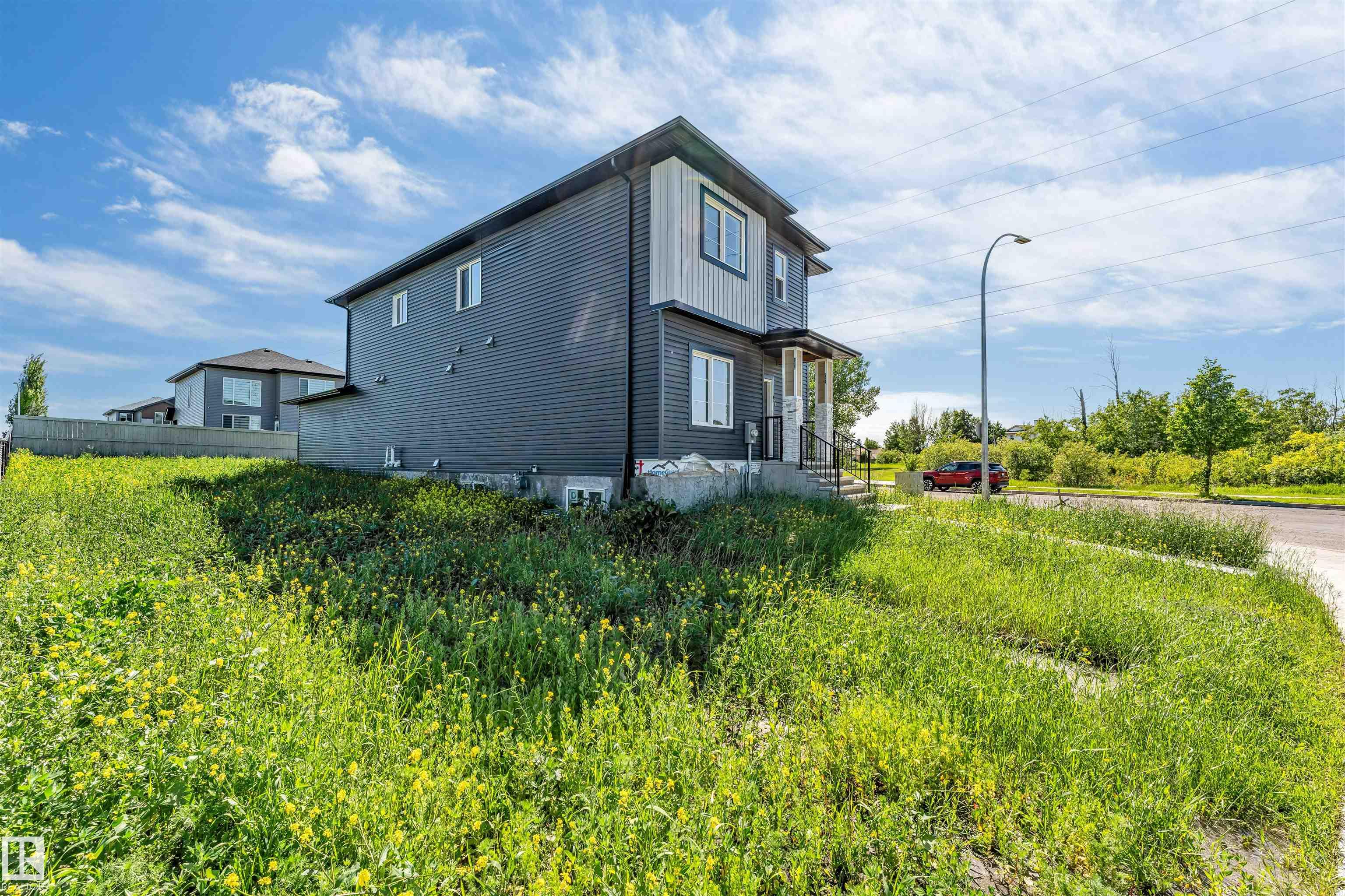 Second View of 292 Fraser Way Nw, Fraser, Edmonton, Alberta, T5Y 6C4