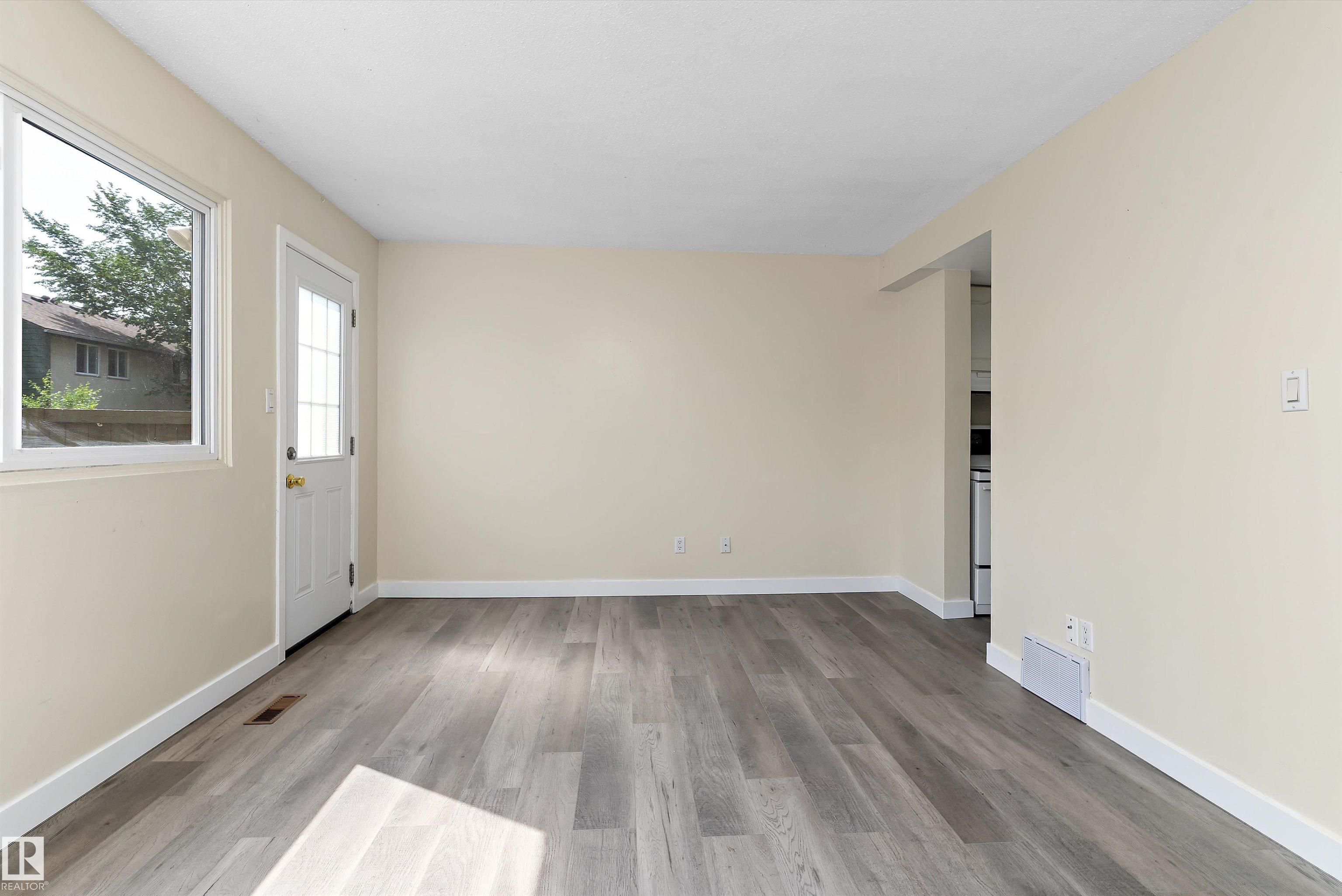 Fourth View of 899 Abbotsfield Road NW, Abbottsfield, Edmonton, Alberta, T5W 4R4