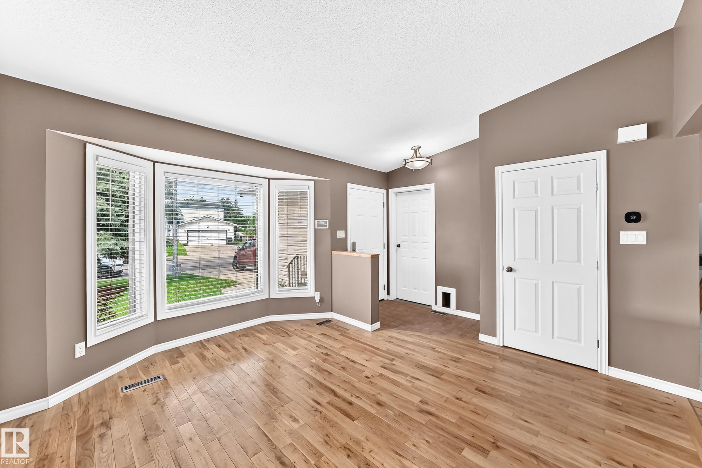 Fourth View of 1763 48A Street, Pollard Meadows, Edmonton, Alberta, T6L 2Y2