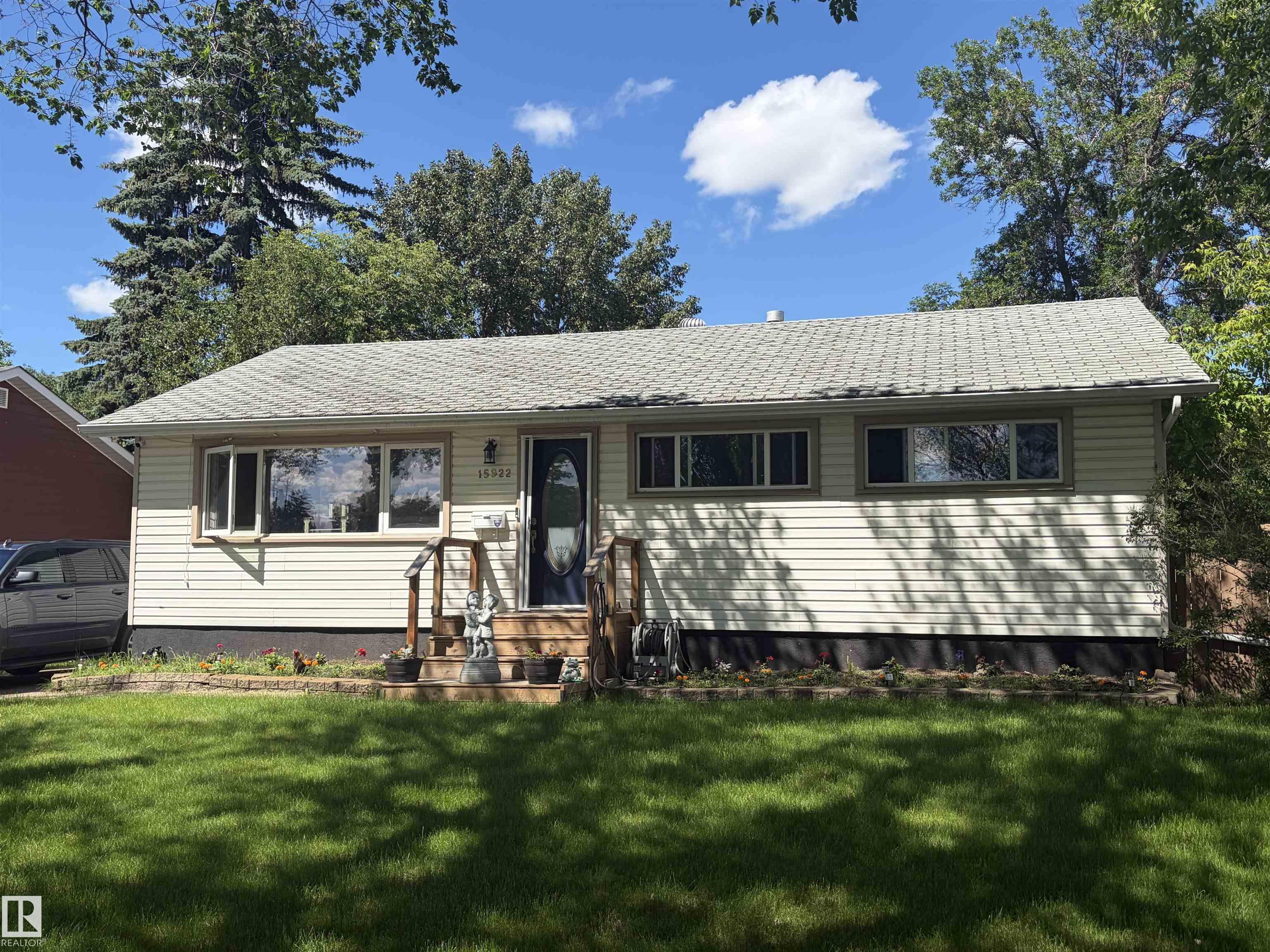 15922 92 Avenue, E4497025, Alberta,