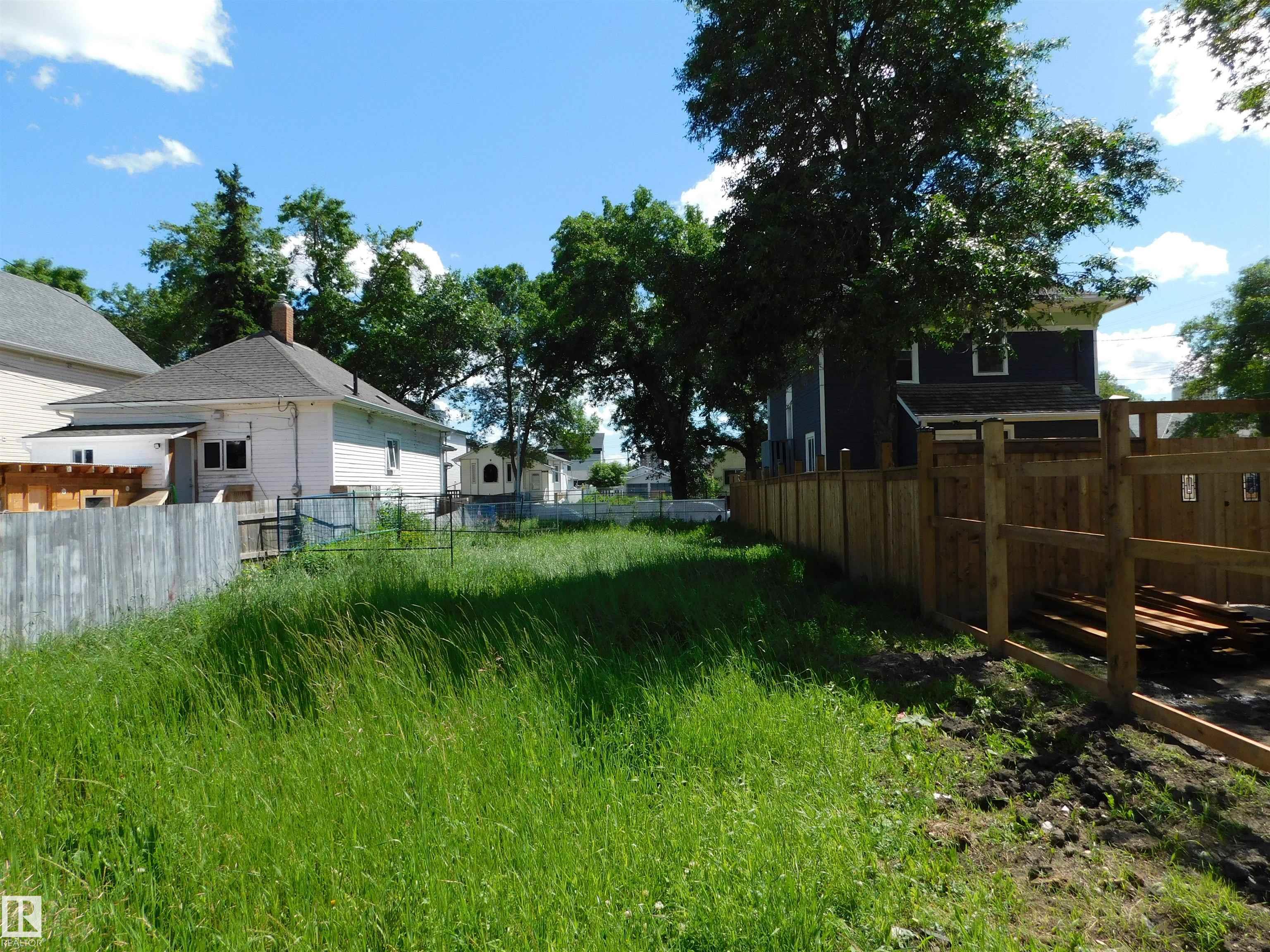 Second View of 9546 106A Avenue, Mccauley, Edmonton, Alberta, T5H 0T2