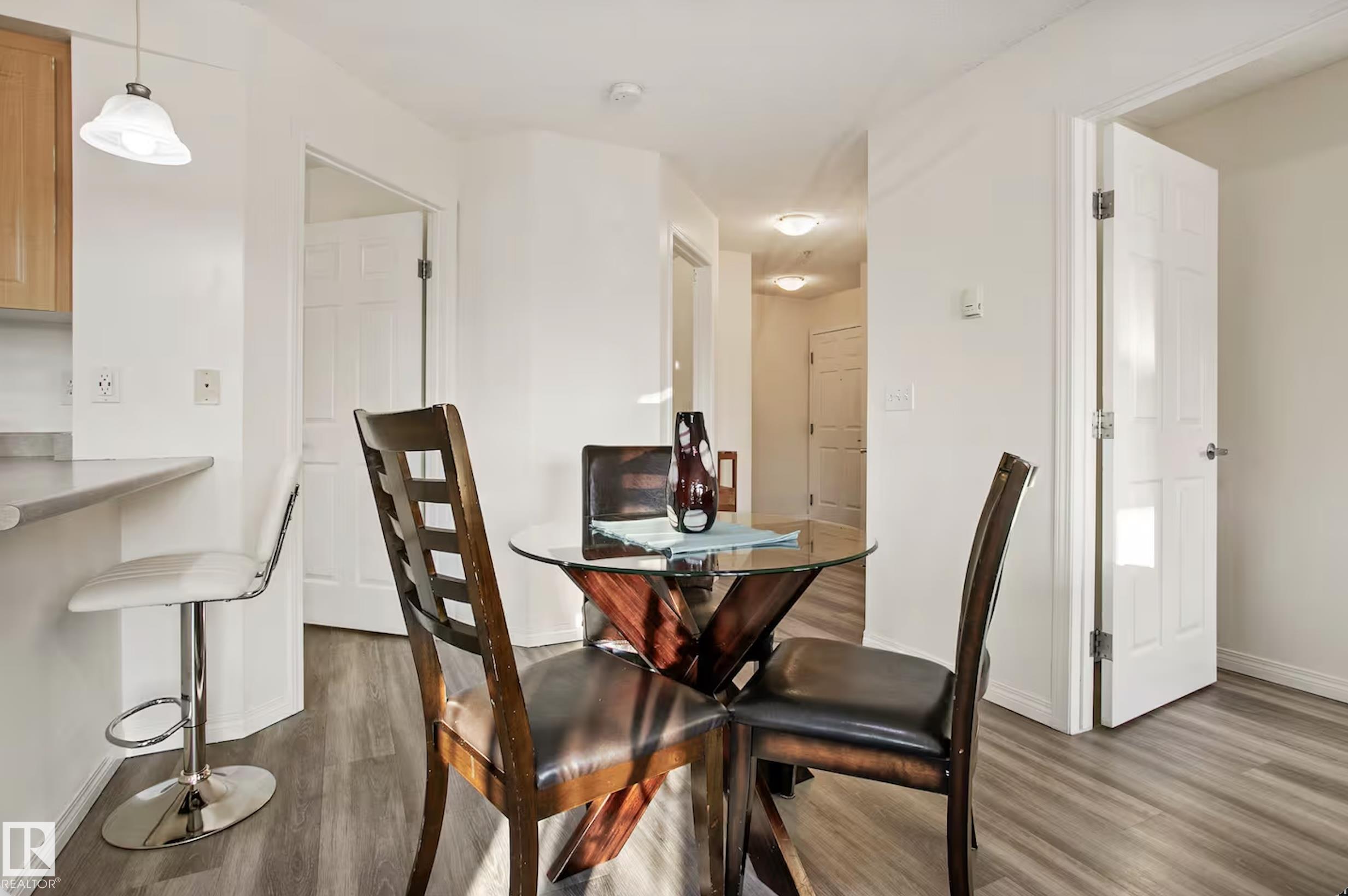Fifth View of 217 630 MCALLISTER Loop, Macewan, Edmonton, Alberta, T6W 1N3