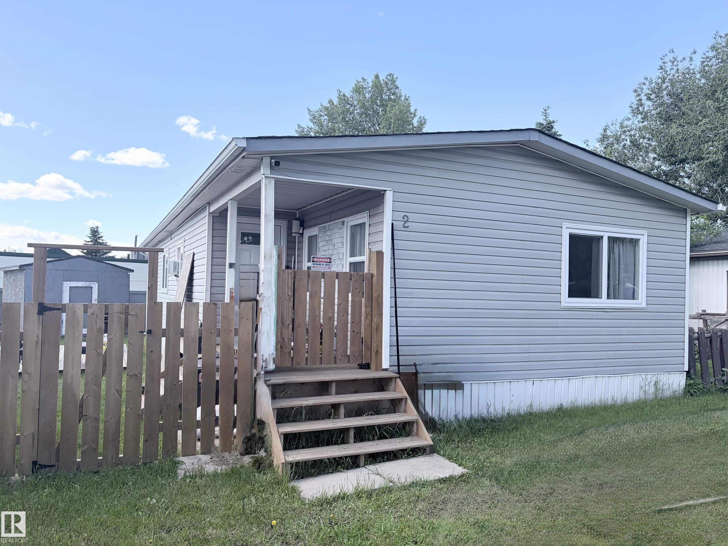 2 Round Road NW, E4497169, Alberta,