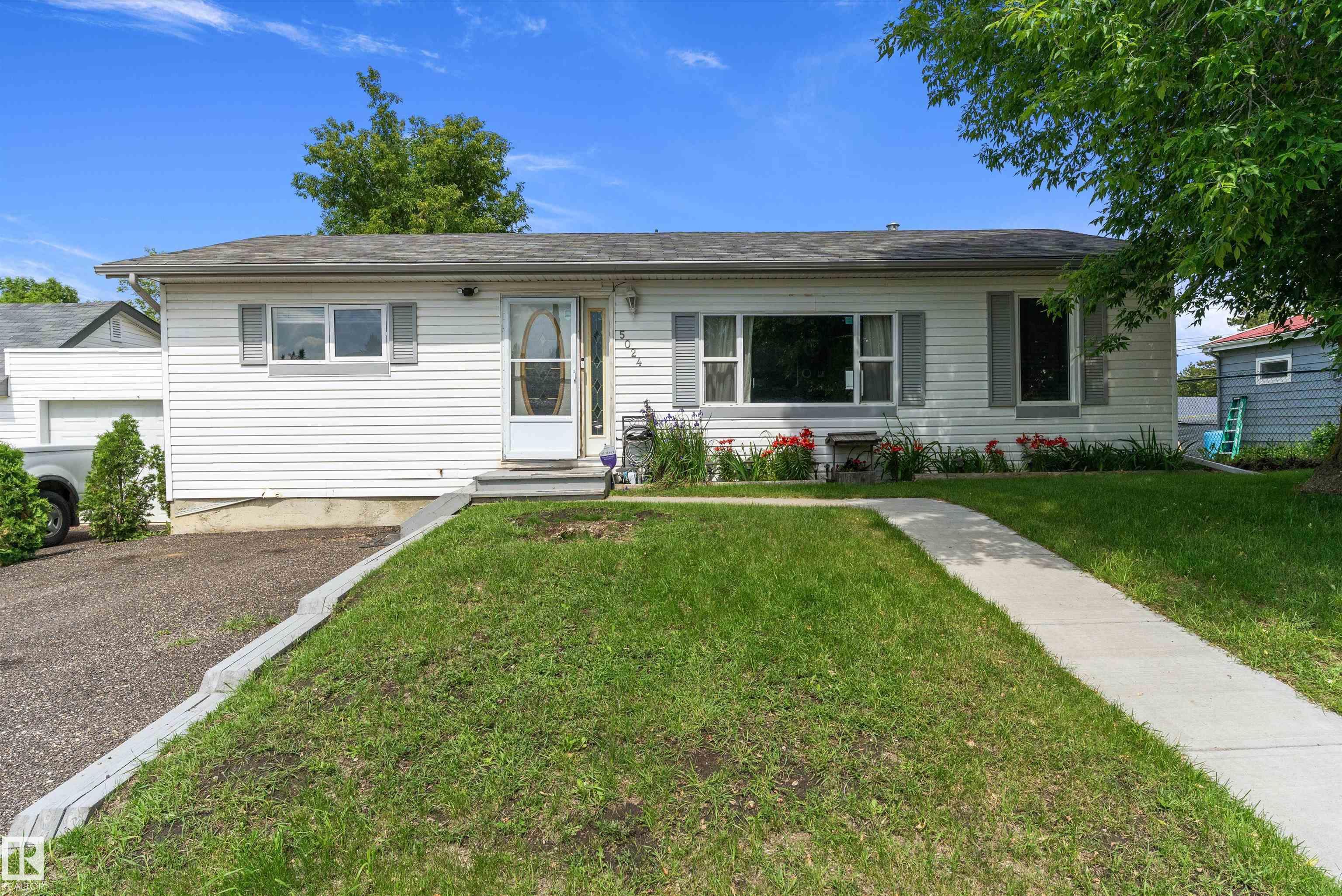 5024 55 Avenue, E4497227, Alberta,