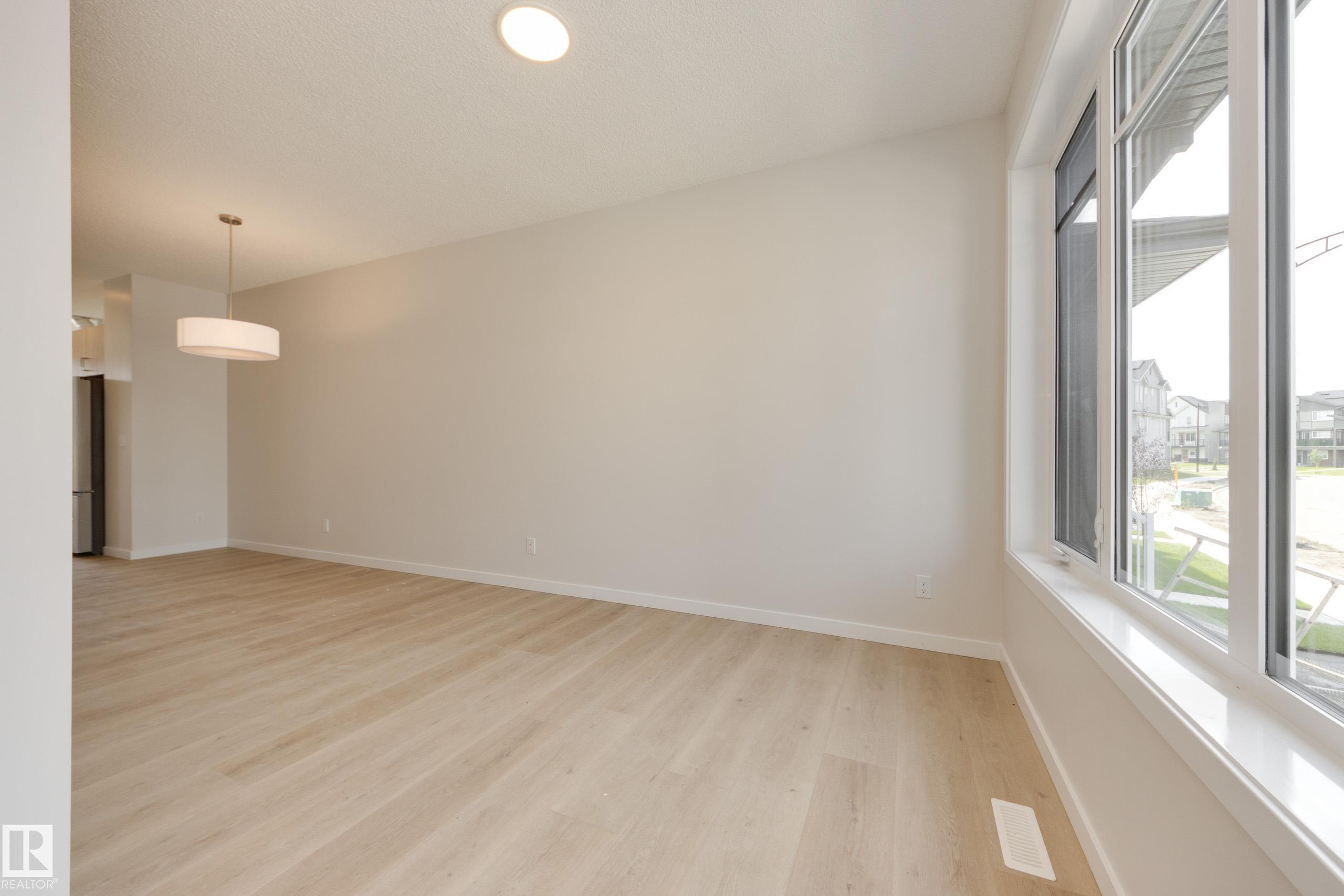 Third View of 311 173 Avenue, Marquis, Edmonton, Alberta, T5Y 4K7