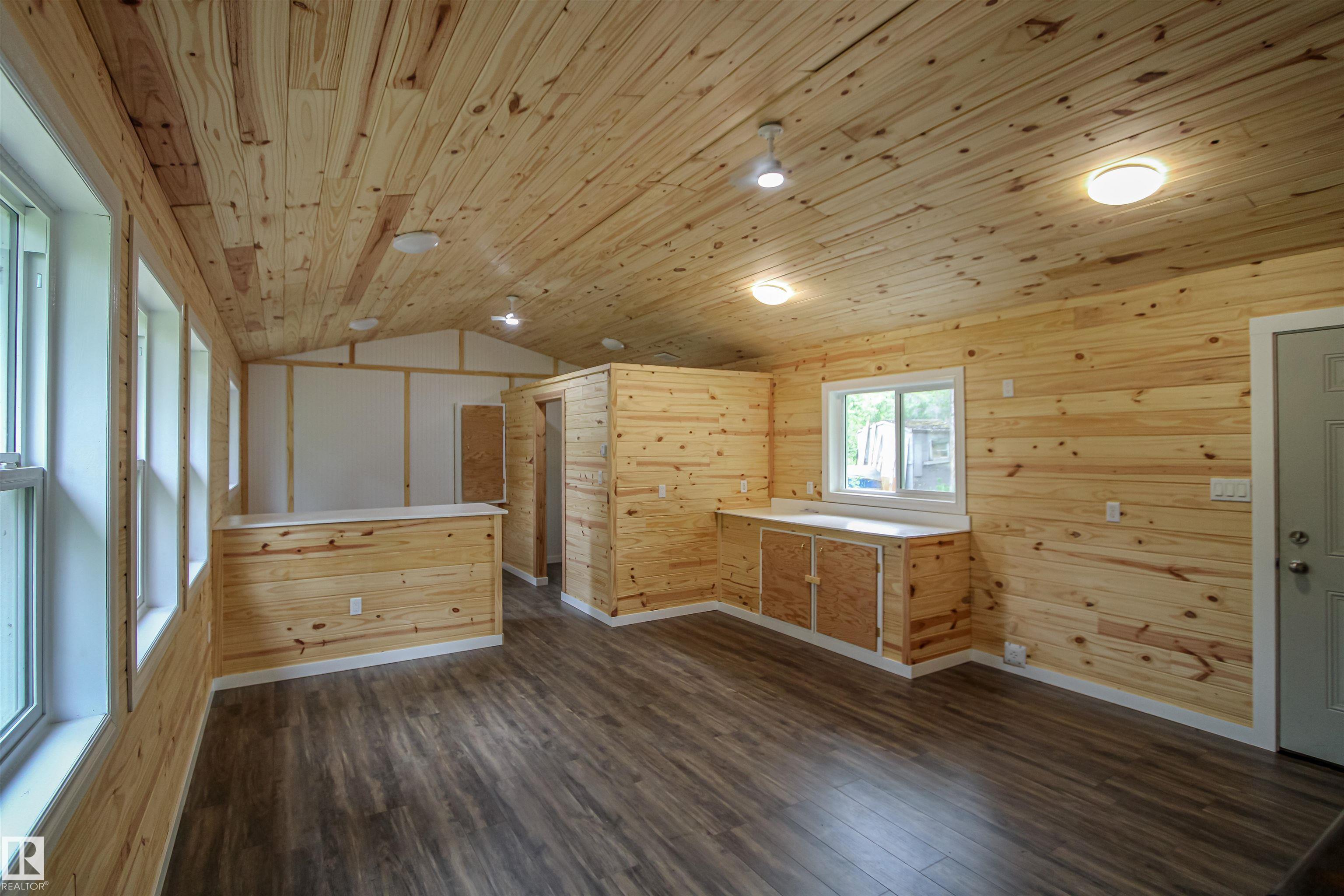 Fifth View of 413 59201 Range Road 95, Vincent Lake, Edmonton, Alberta, T0A 3A0