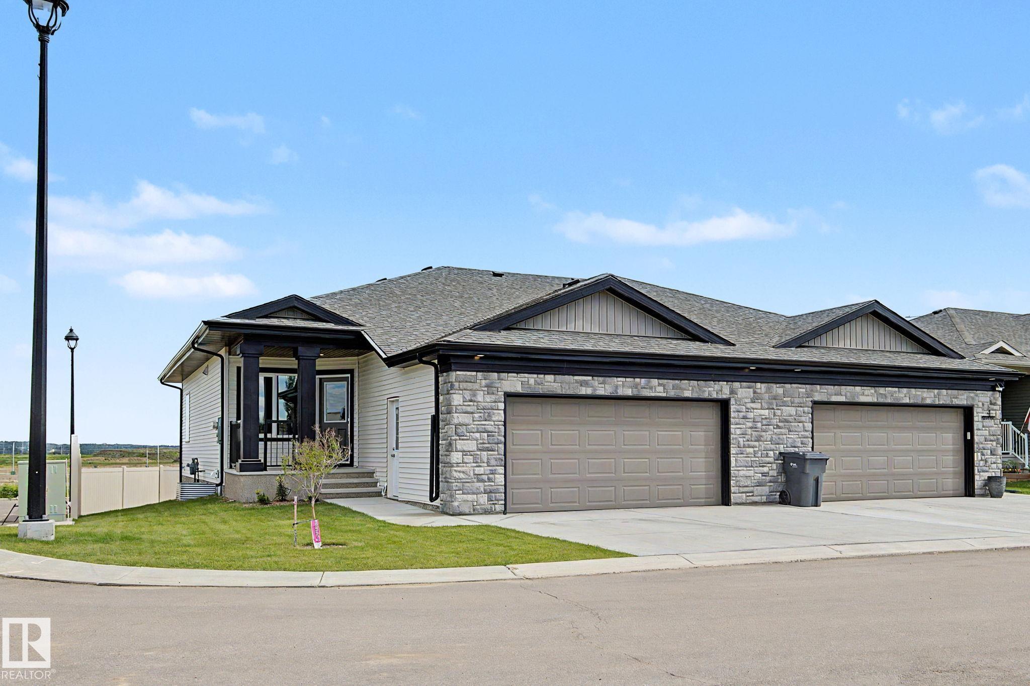 2 11 Dalton Link, E4497321, Alberta,