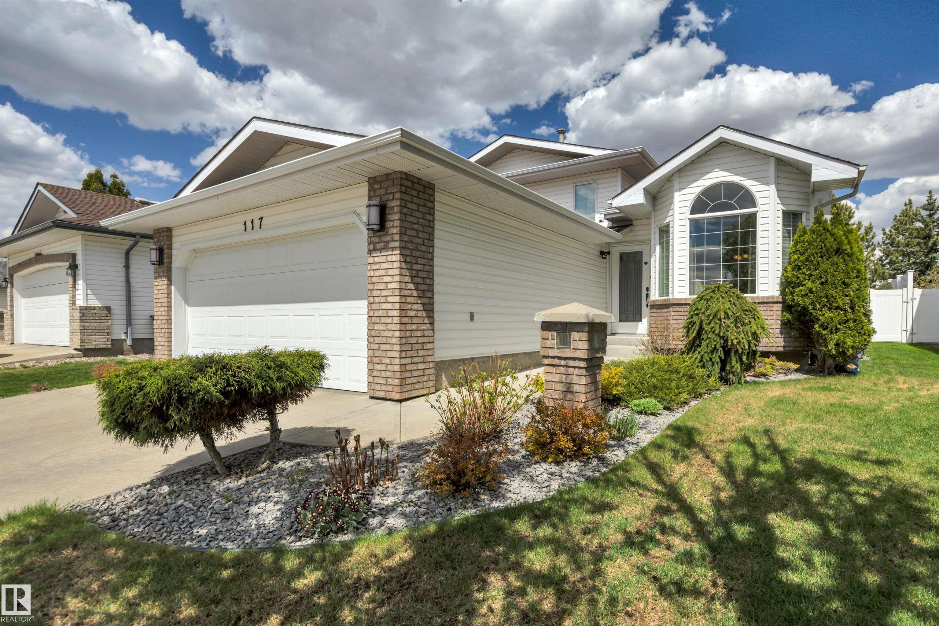 Third View of 117 HOLLICK-KENYON Way, Hollick-Kenyon, Edmonton, Alberta, T5Y 2T4