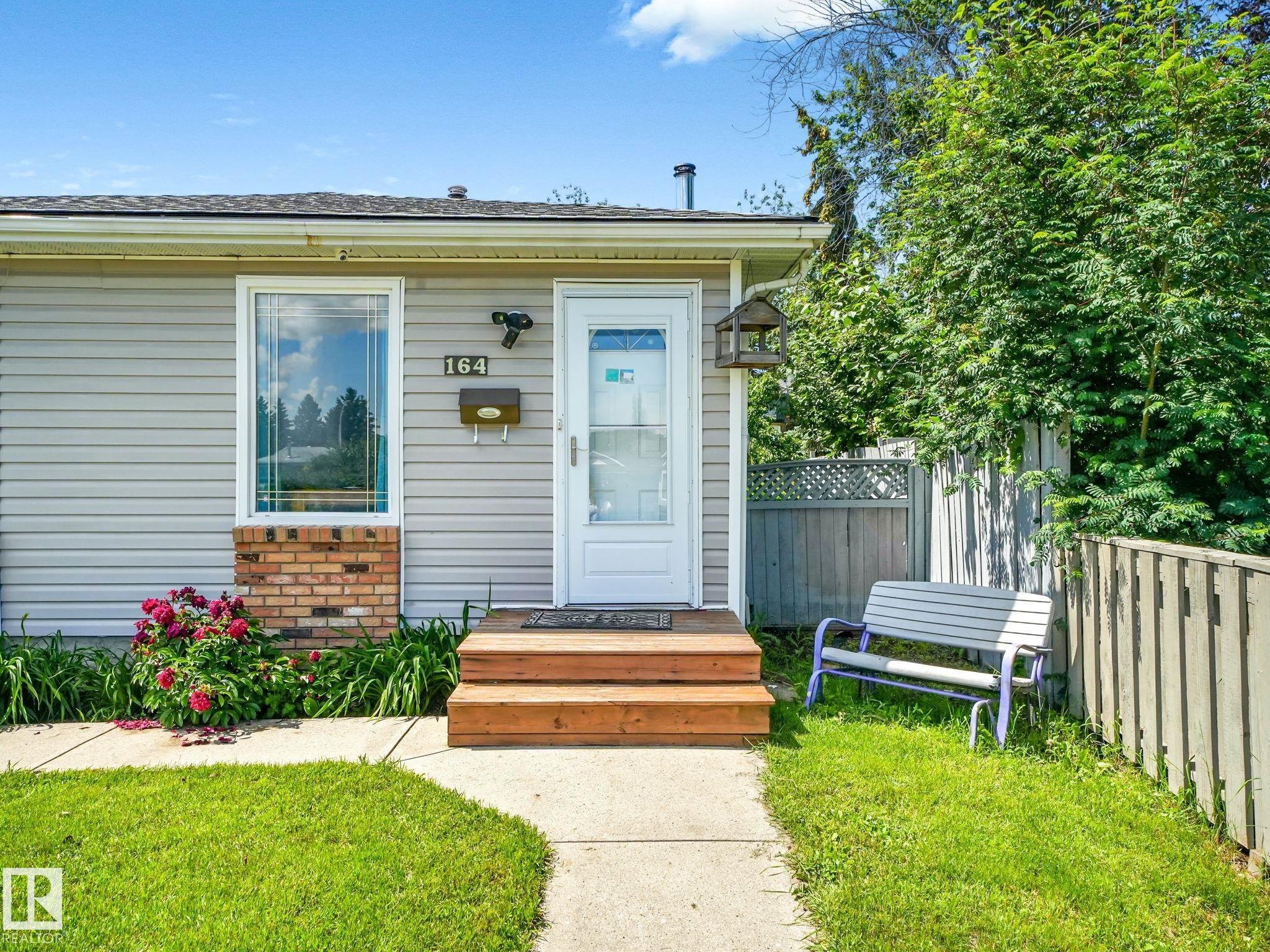 Fourth View of 164 WARWICK Road, Dunluce, Edmonton, Alberta, T5X 4P8