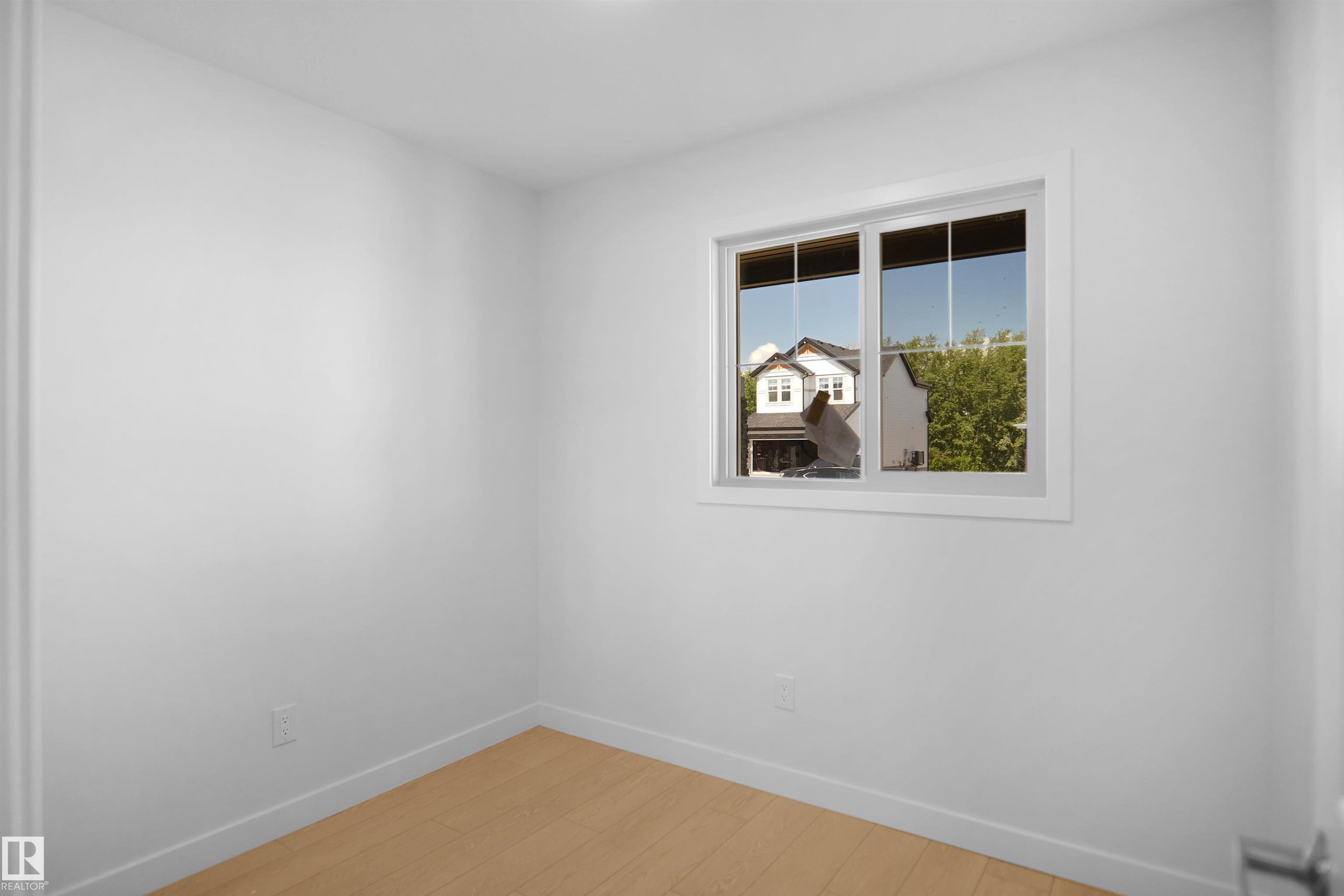 Fifth View of 21225 131A Avenue, Trumpeter Area, Edmonton, Alberta, T5S 0T7