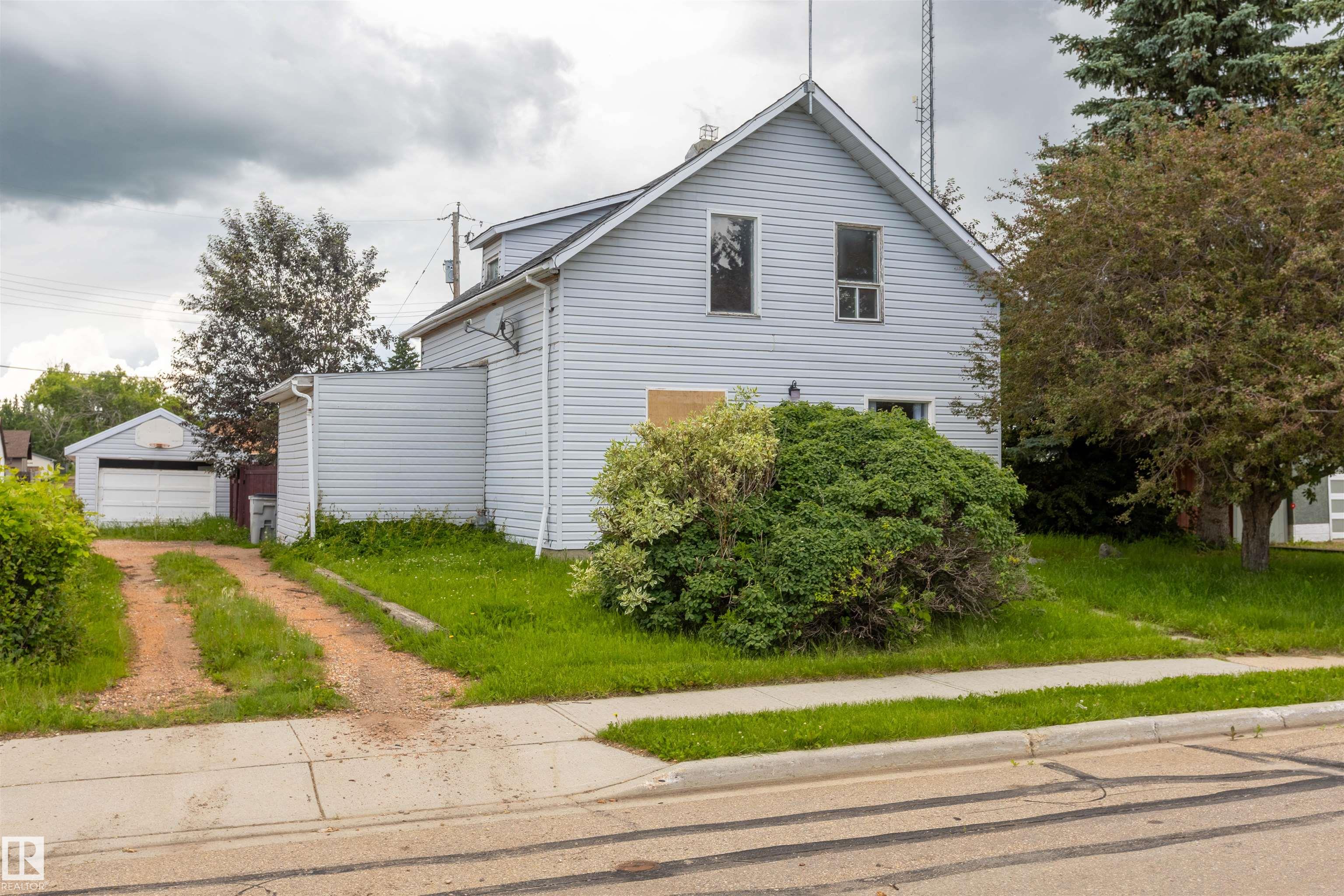 Second View of 5016 49 Street, Legal, Legal, Alberta, T0G 1L0