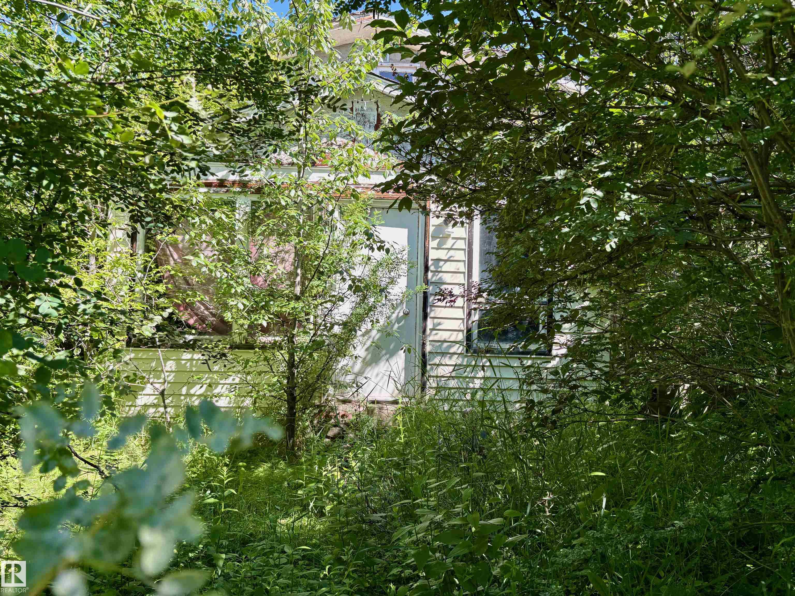 5216 & 5618 50 Avenue, E4497474, Alberta,