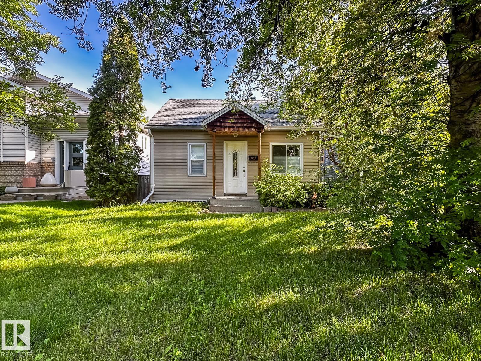 Second View of 9612 74 Avenue, Ritchie, Edmonton, Alberta, T6E 1E6