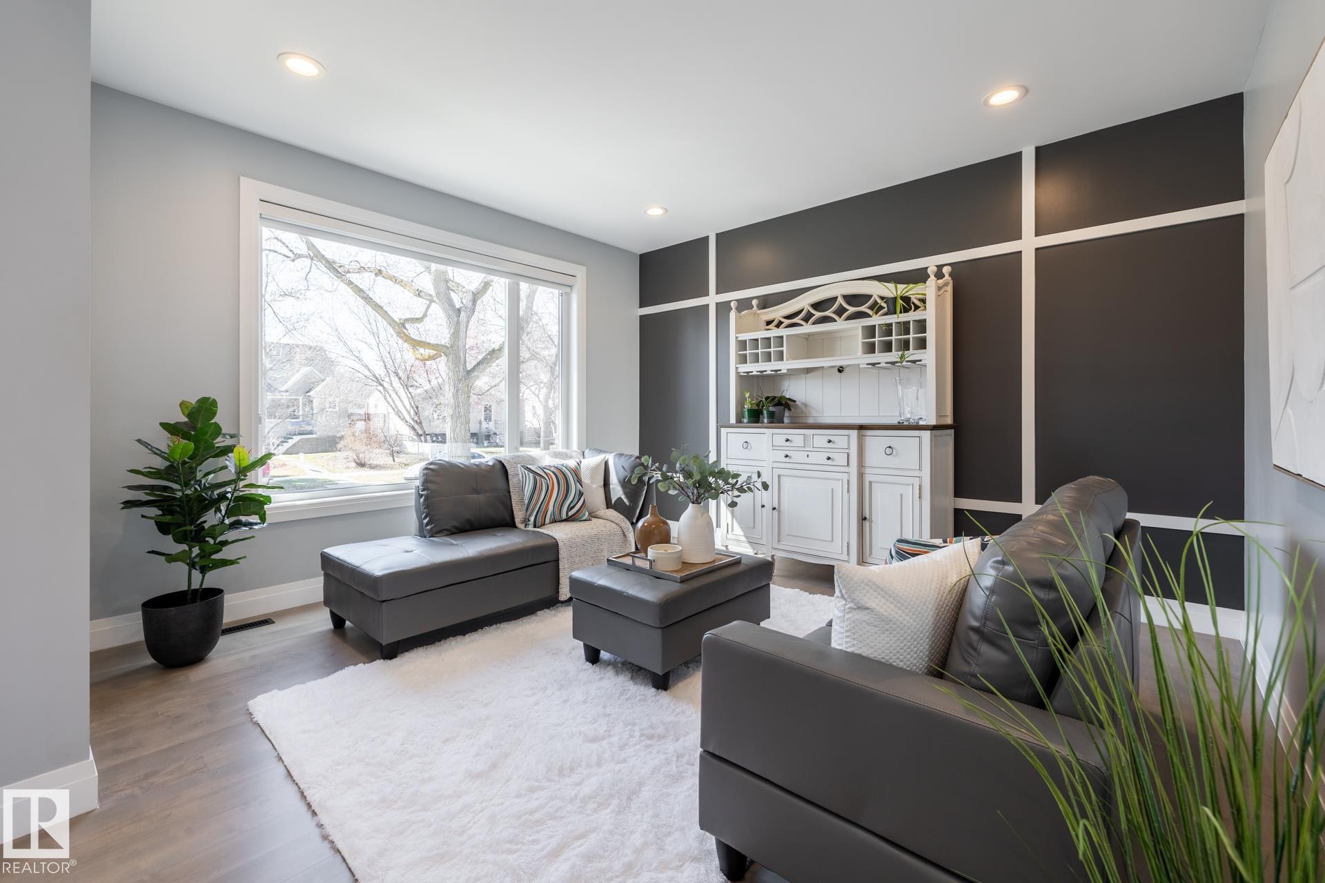 Fifth View of 10936 71 Avenue, Parkallen (Edmonton), Edmonton, Alberta, T6G 0A1