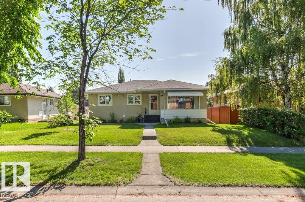 Fourth View of 10235 74 Street, Terrace Heights (Edmonton), Edmonton, Alberta, T6A 2Y2