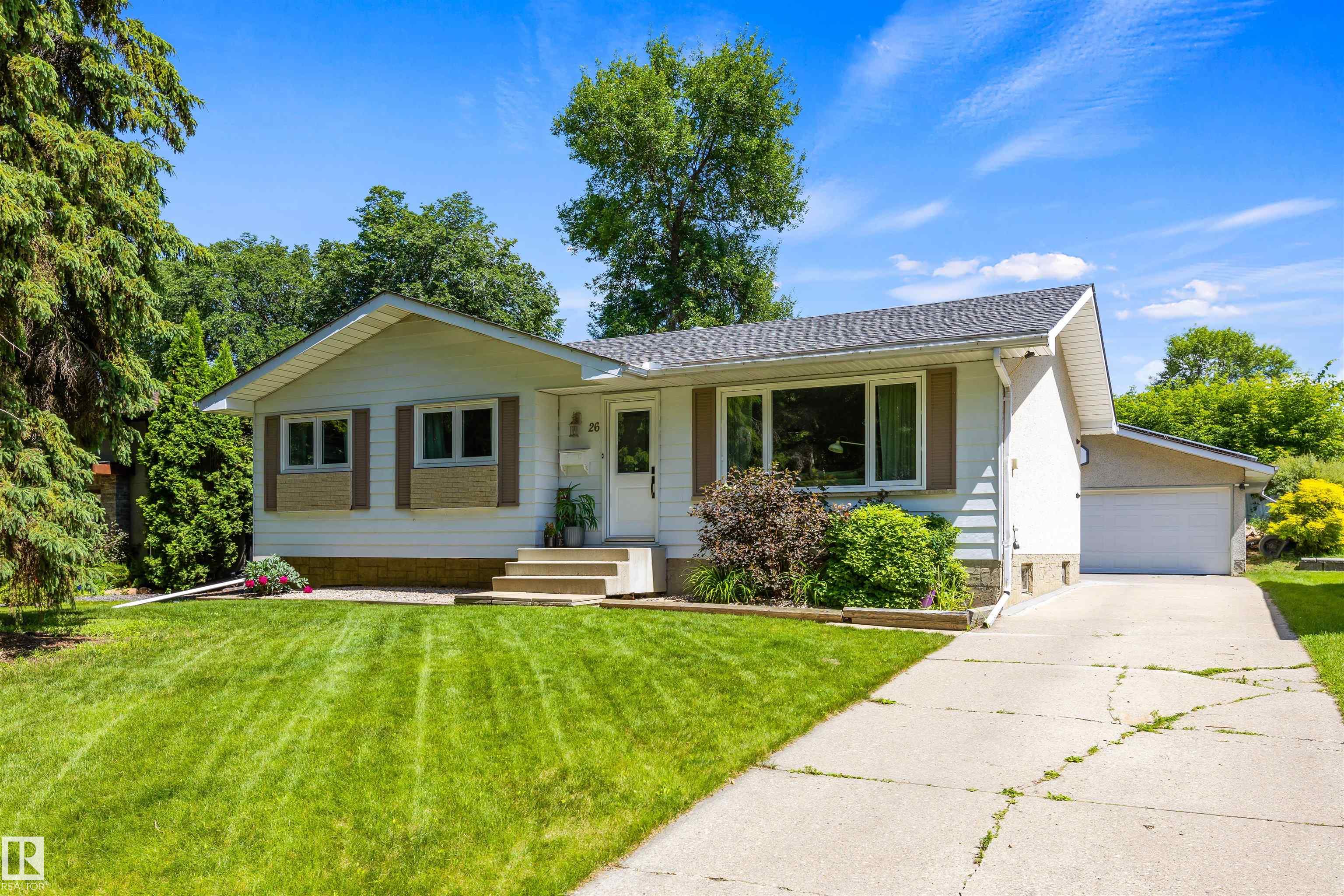 26 MILBURN Crescent, E4497663, Alberta,