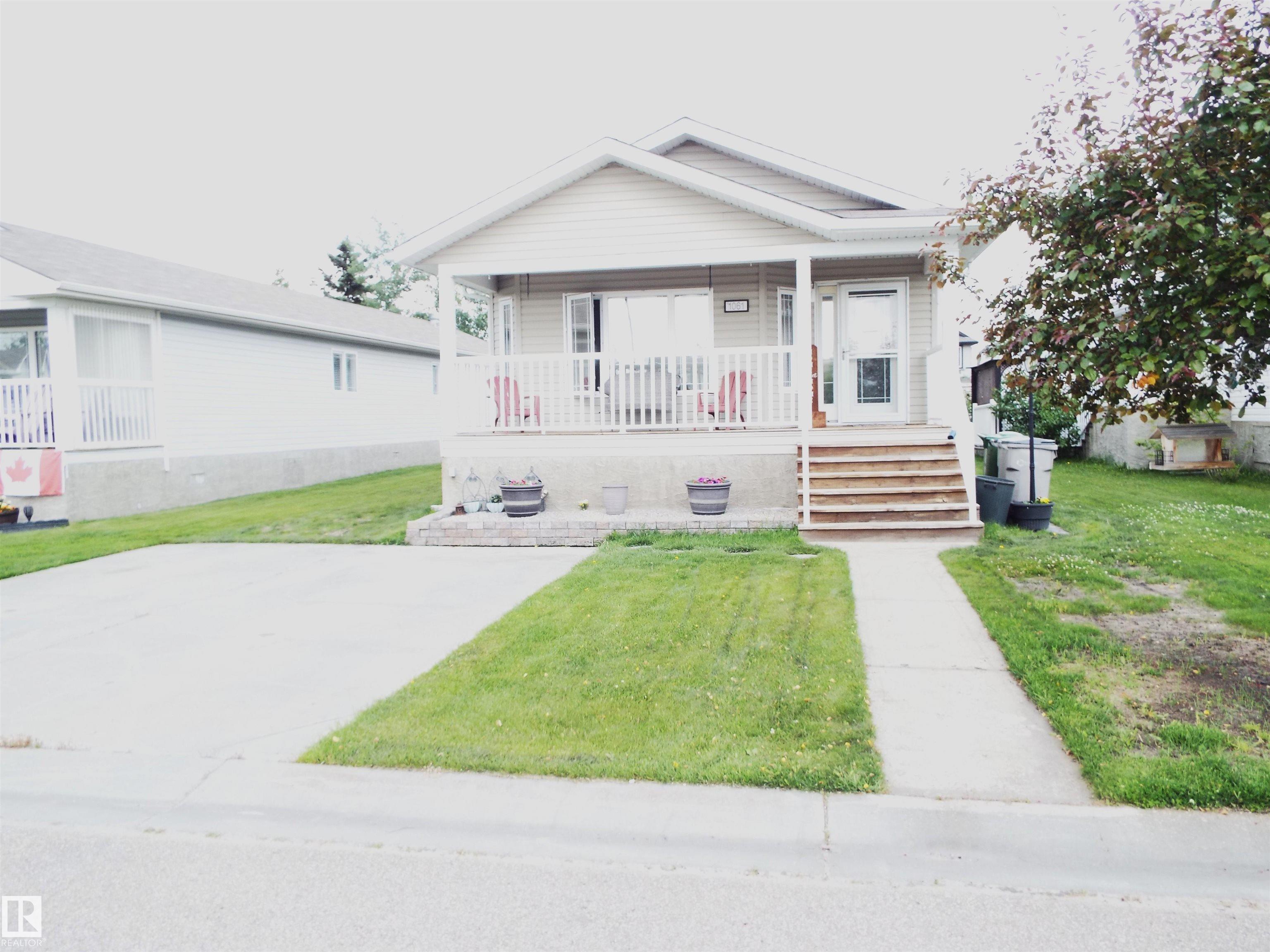 1061 Aspen Drive E, E4497781, Alberta,
