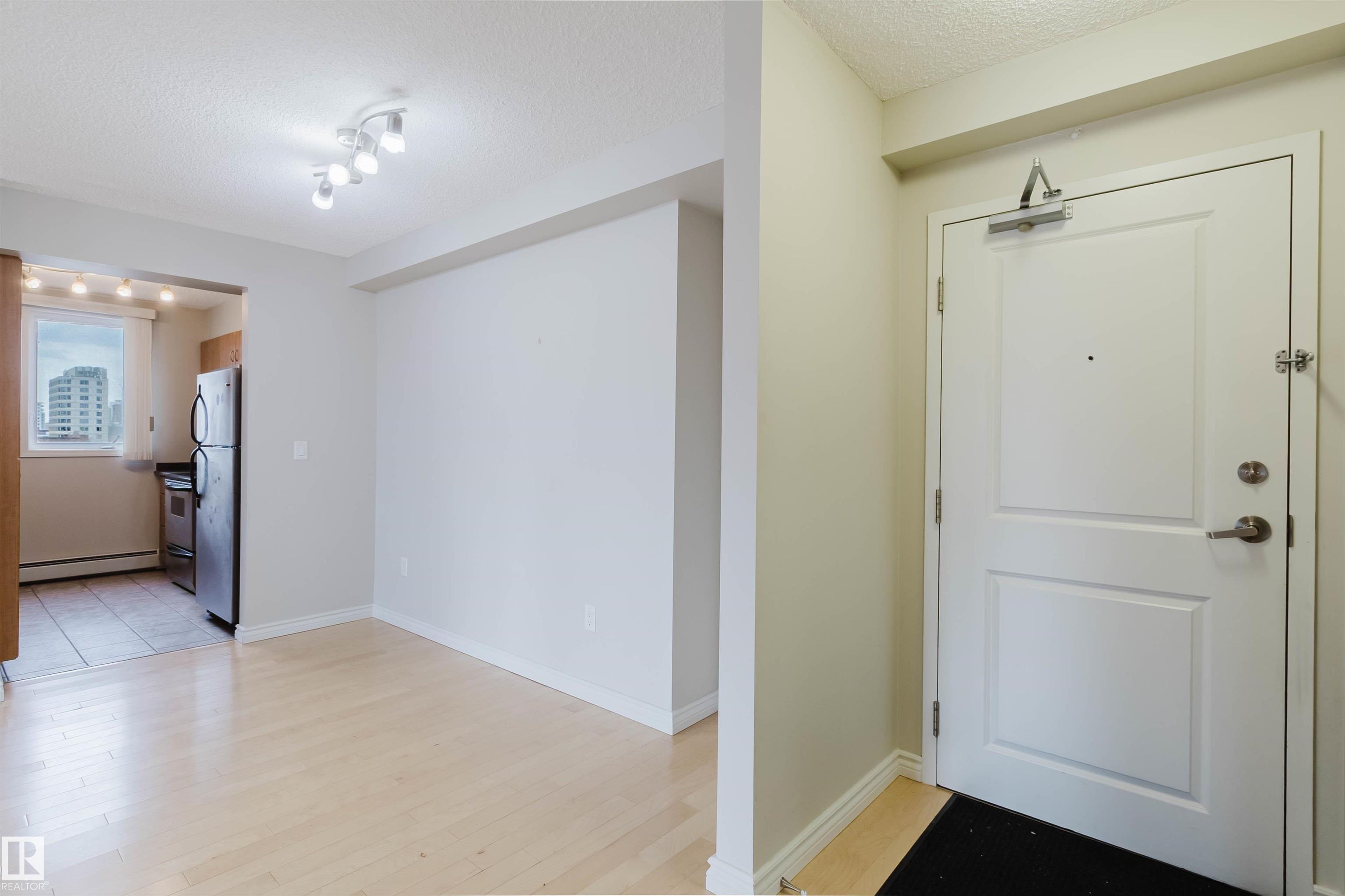 Fourth View of 608 10303 105 Street, Downtown (Edmonton), Edmonton, Alberta, T5J 5G3