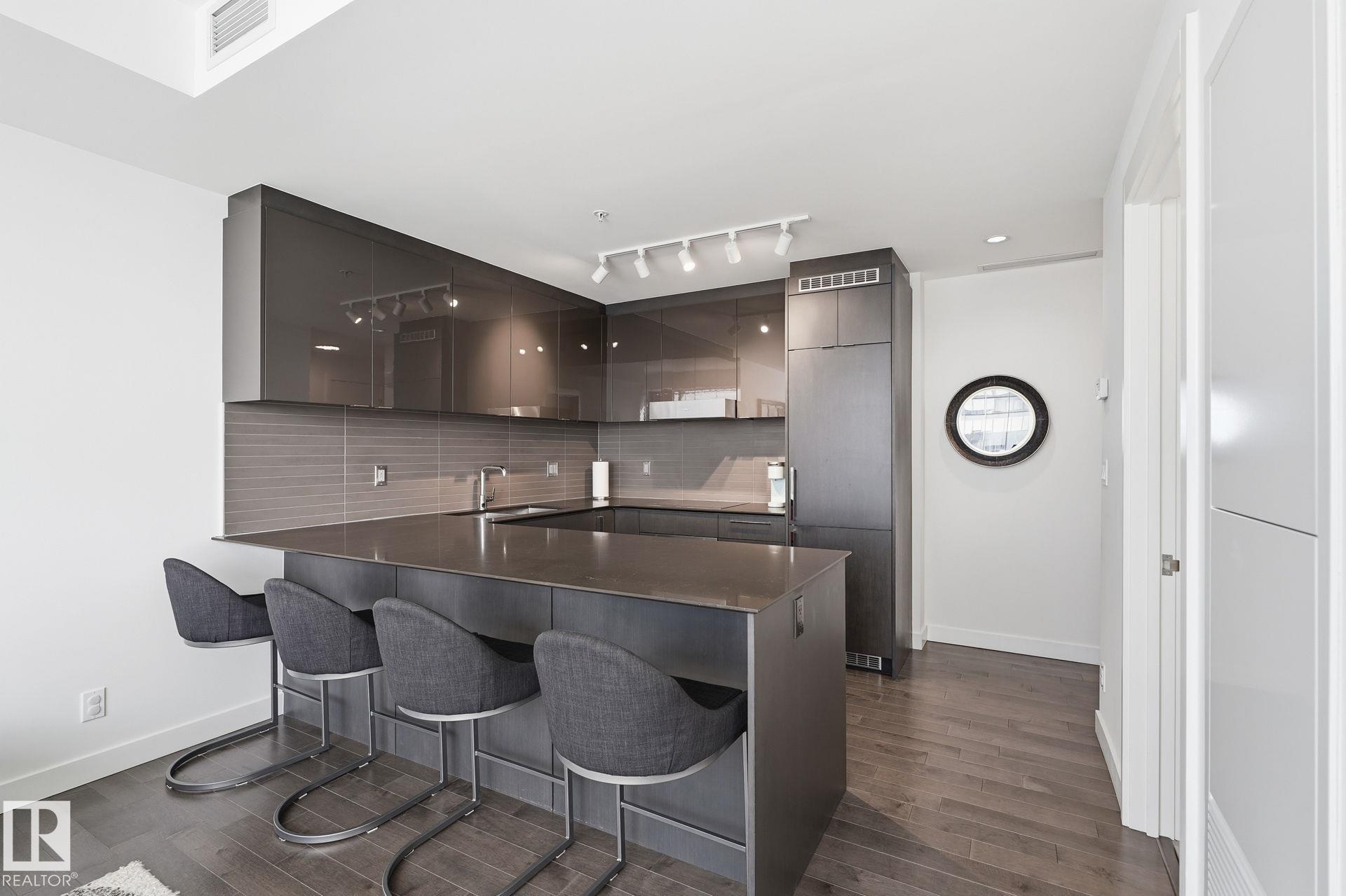 Third View of 3308 10360 102 Street, Downtown (Edmonton), Edmonton, Alberta, T6J 0G7
