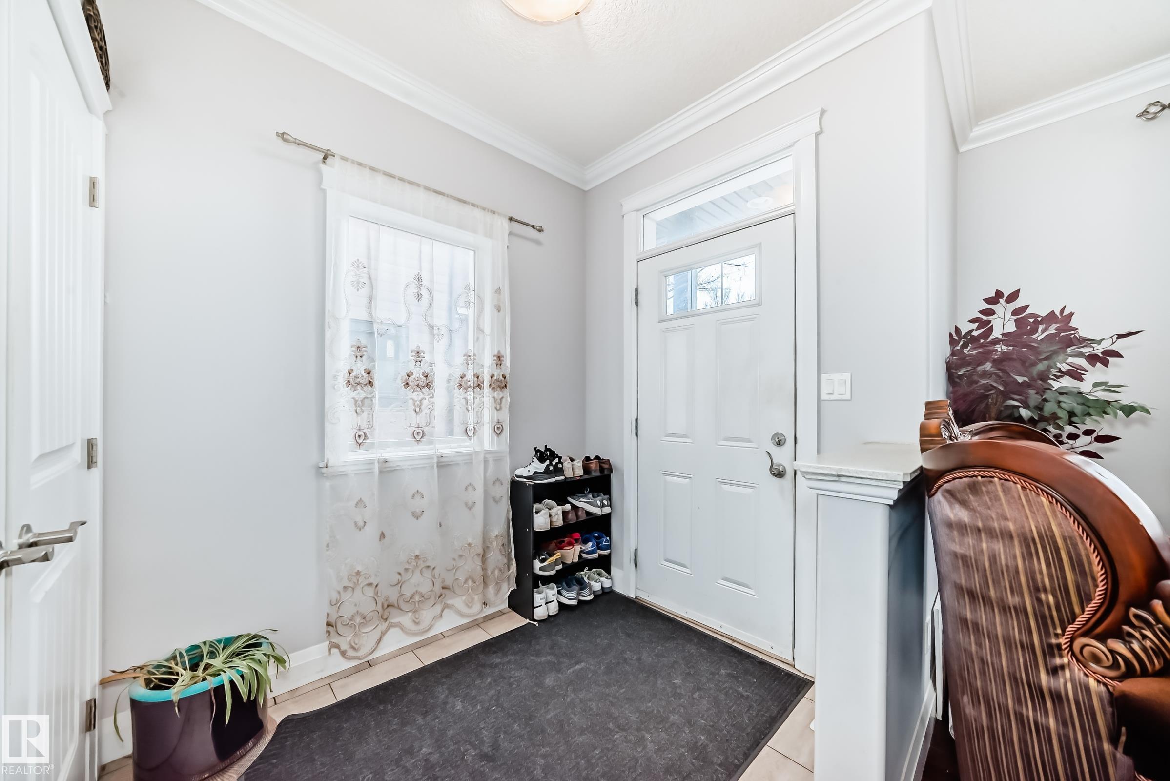 Second View of 2 12042 101 Street, Westwood (Edmonton), Edmonton, Alberta, T5G 2C1