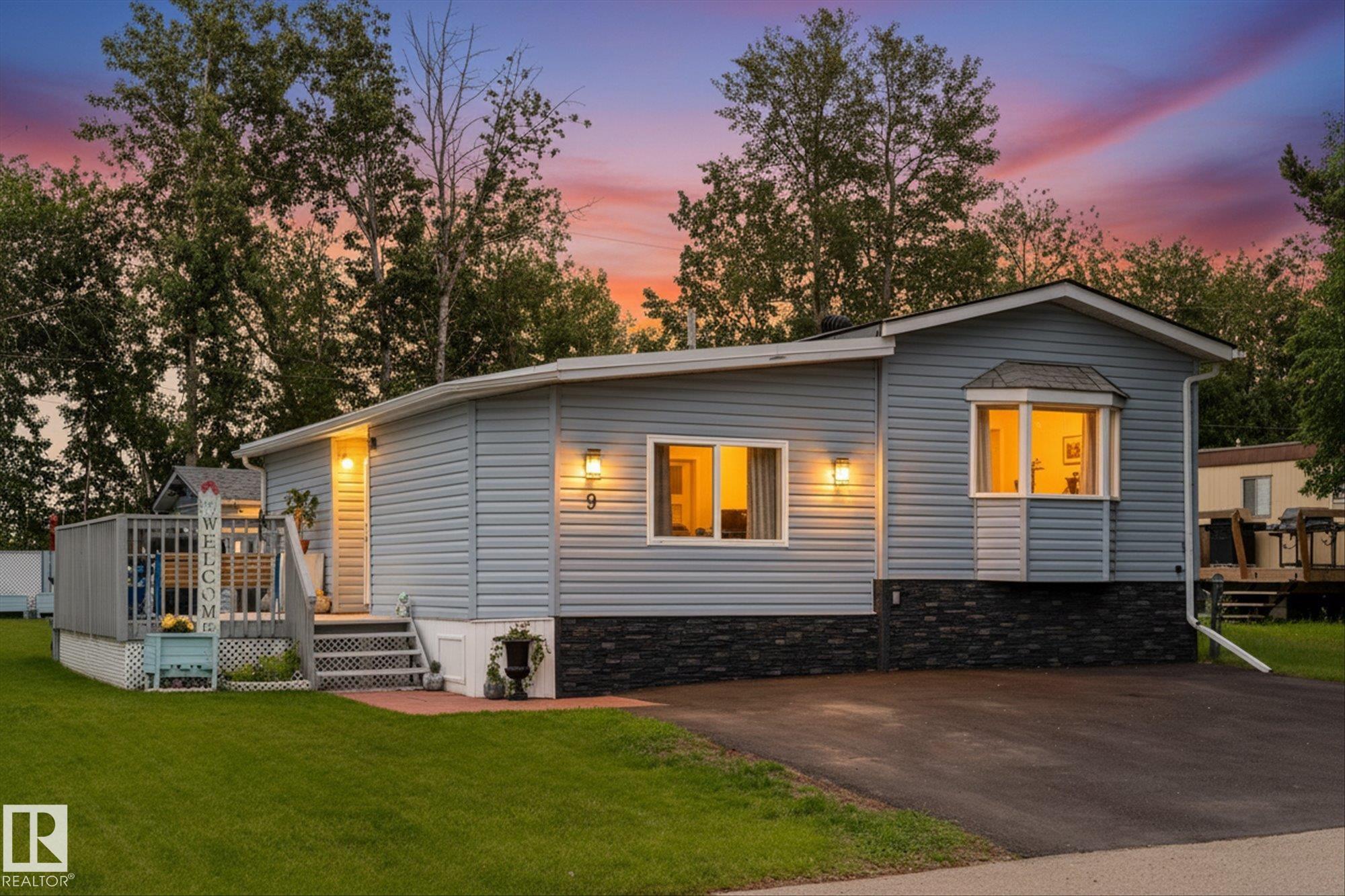9 305 CALAHOO Road, E4498007, Alberta,