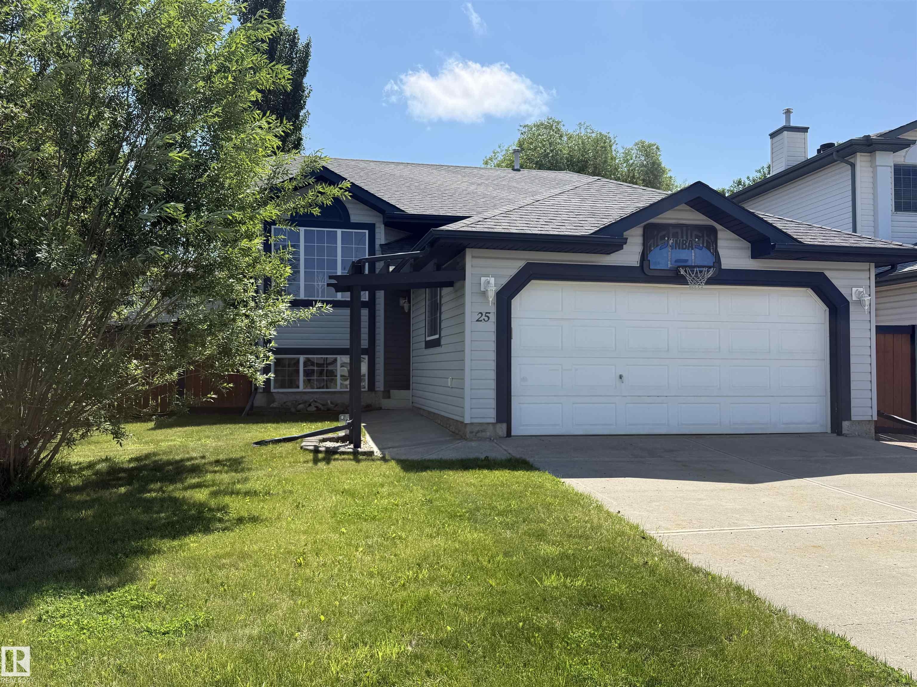25 Heatherglen Crescent, E4498107, Alberta,