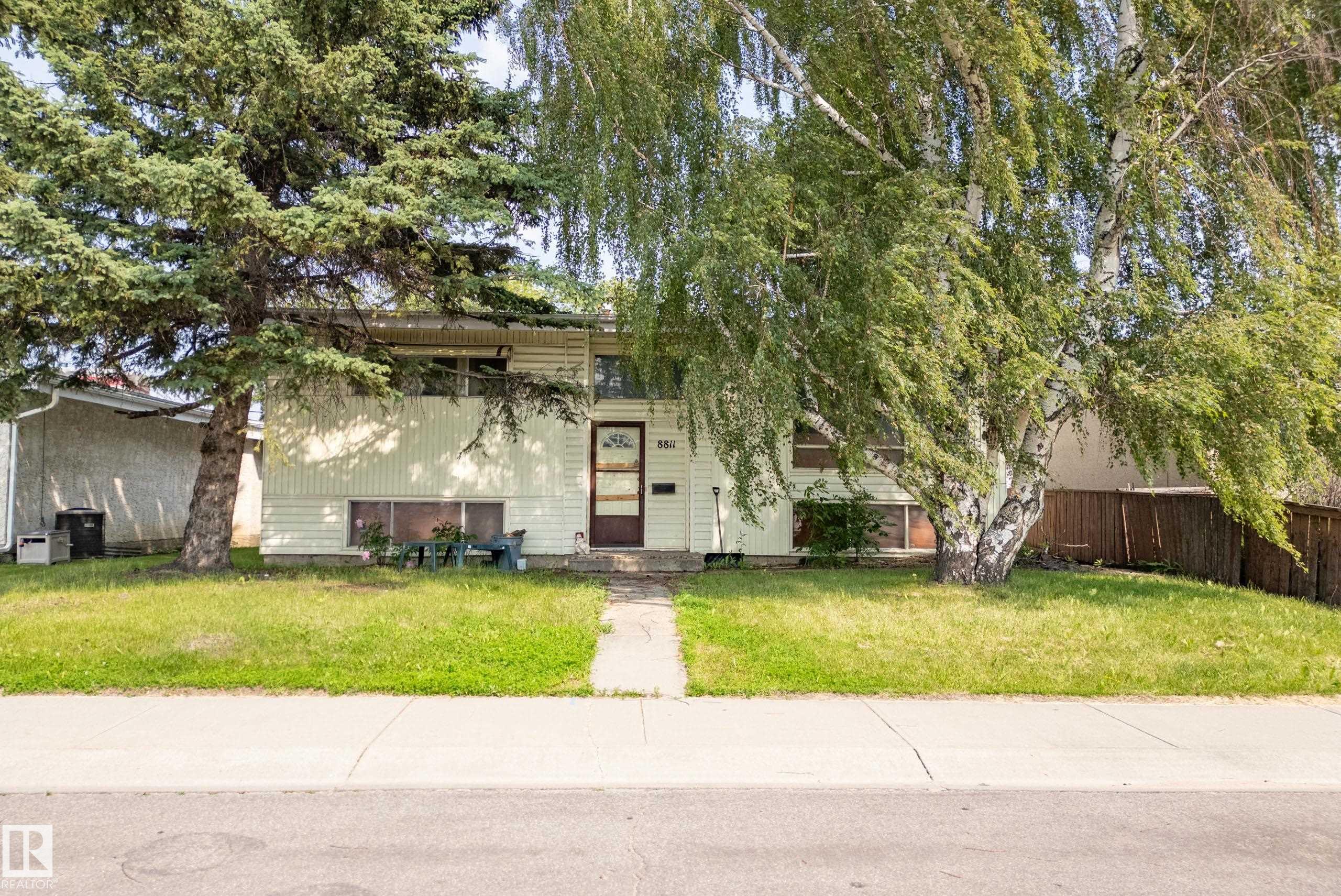  E4498242, Alberta,