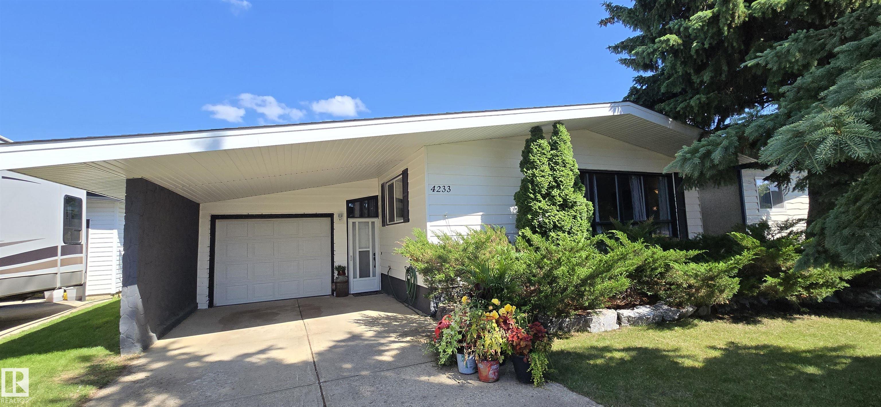 4233 49 Street, E4498328, Alberta,
