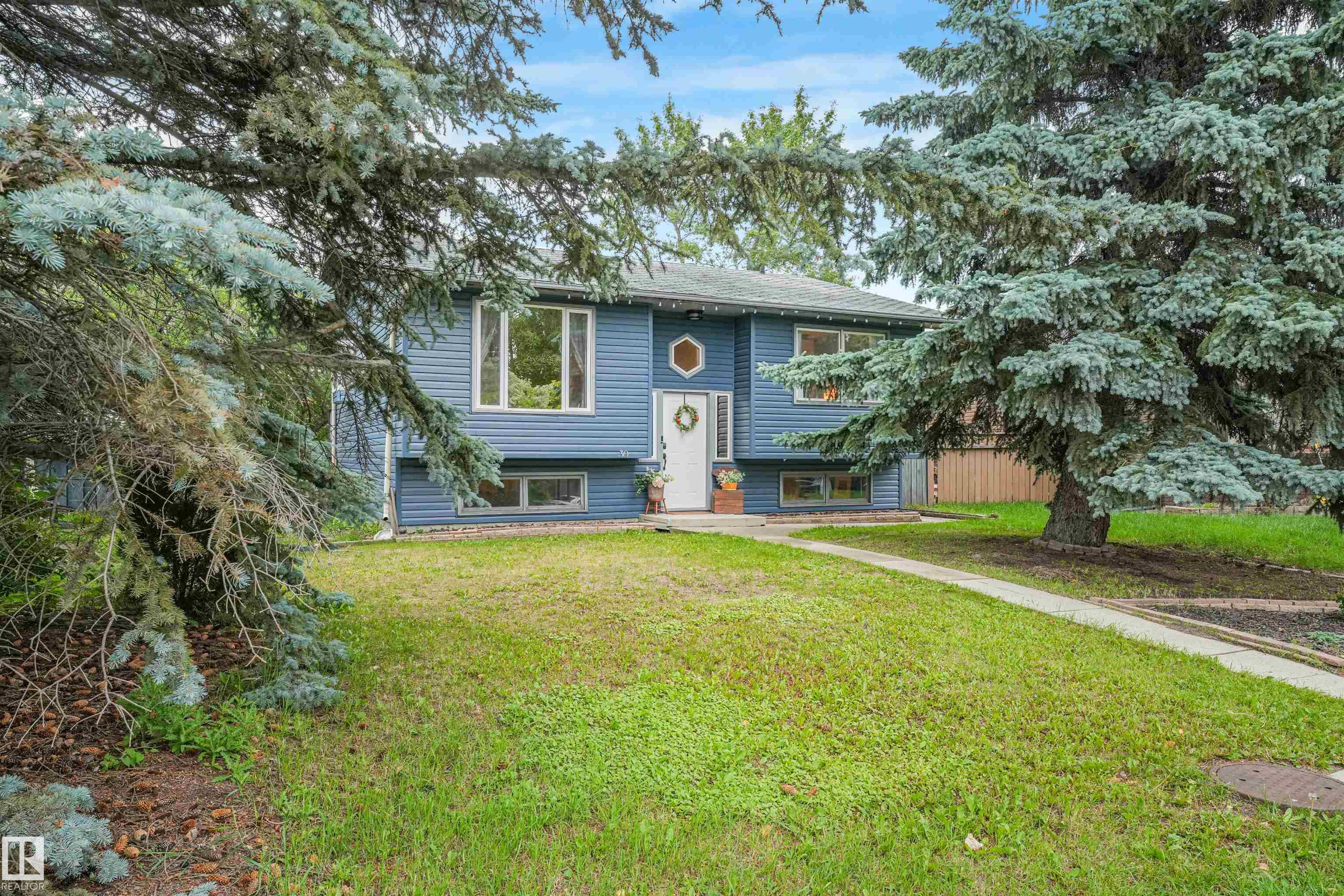 30 GREYSTONE Close, E4498378, Alberta,