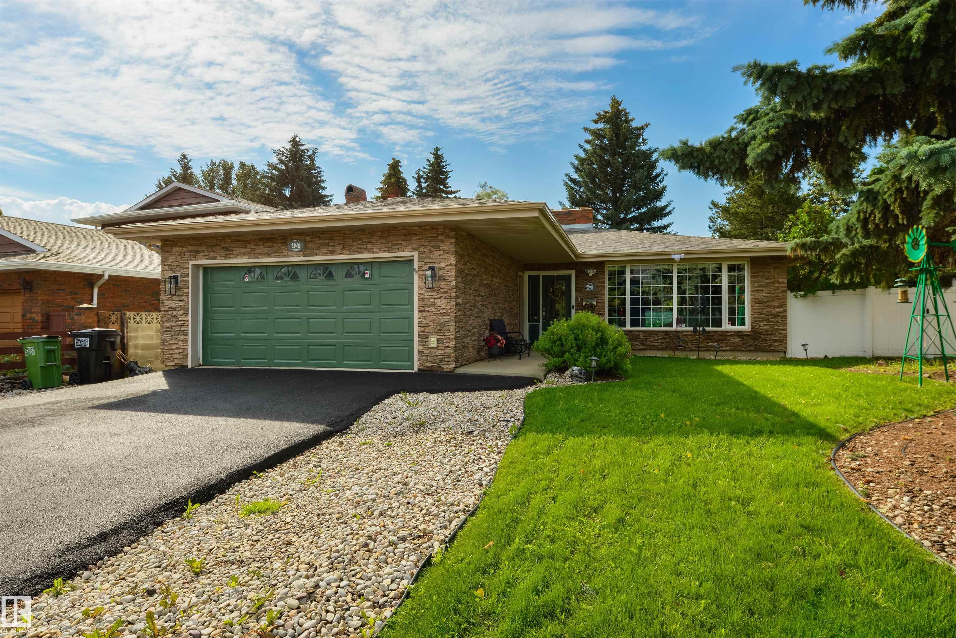 94 WOLF Crescent, E4498457, Alberta,