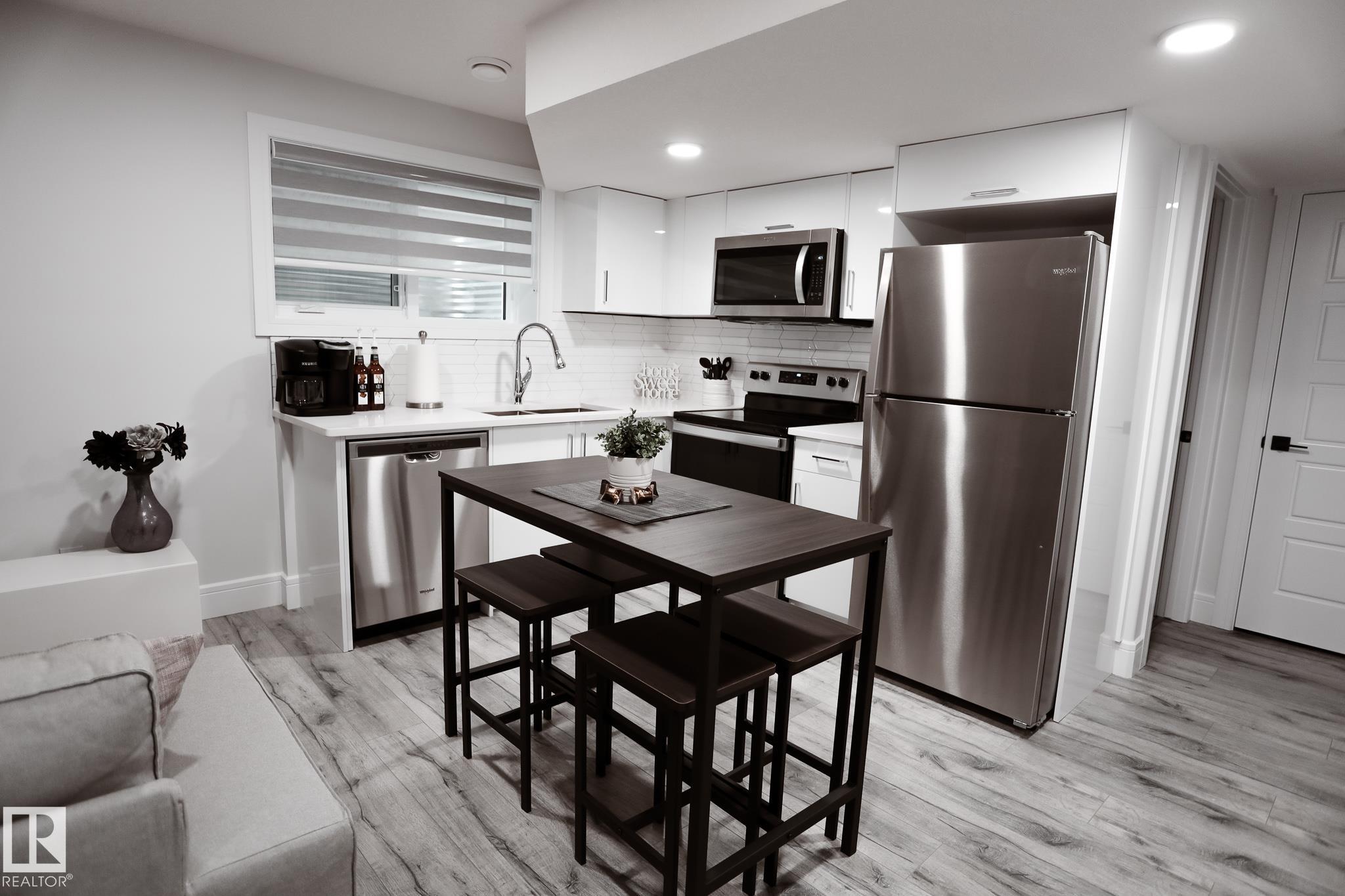7449 Chivers Crescent, E4498595, Alberta,