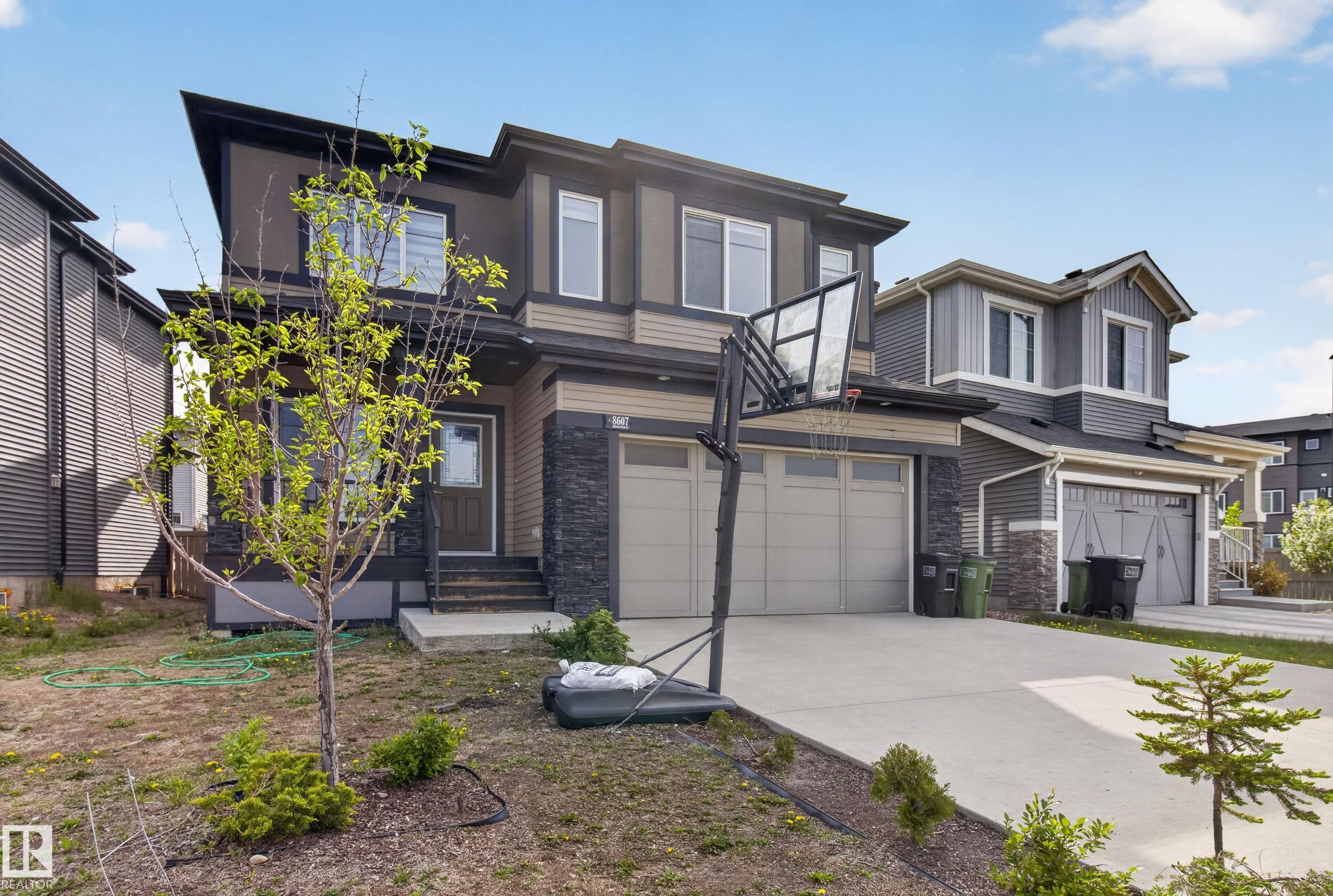 Third View of 8607 MAYDAY Wynd, The Orchards At Ellerslie, Edmonton, Alberta, T6X 2L3