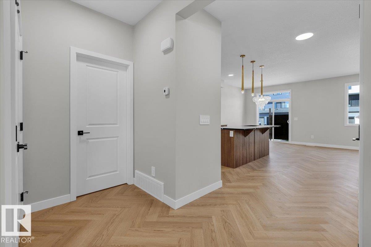 Third View of 26 Cheval Close, Cambrian, Edmonton, Alberta, T8H 2Z3