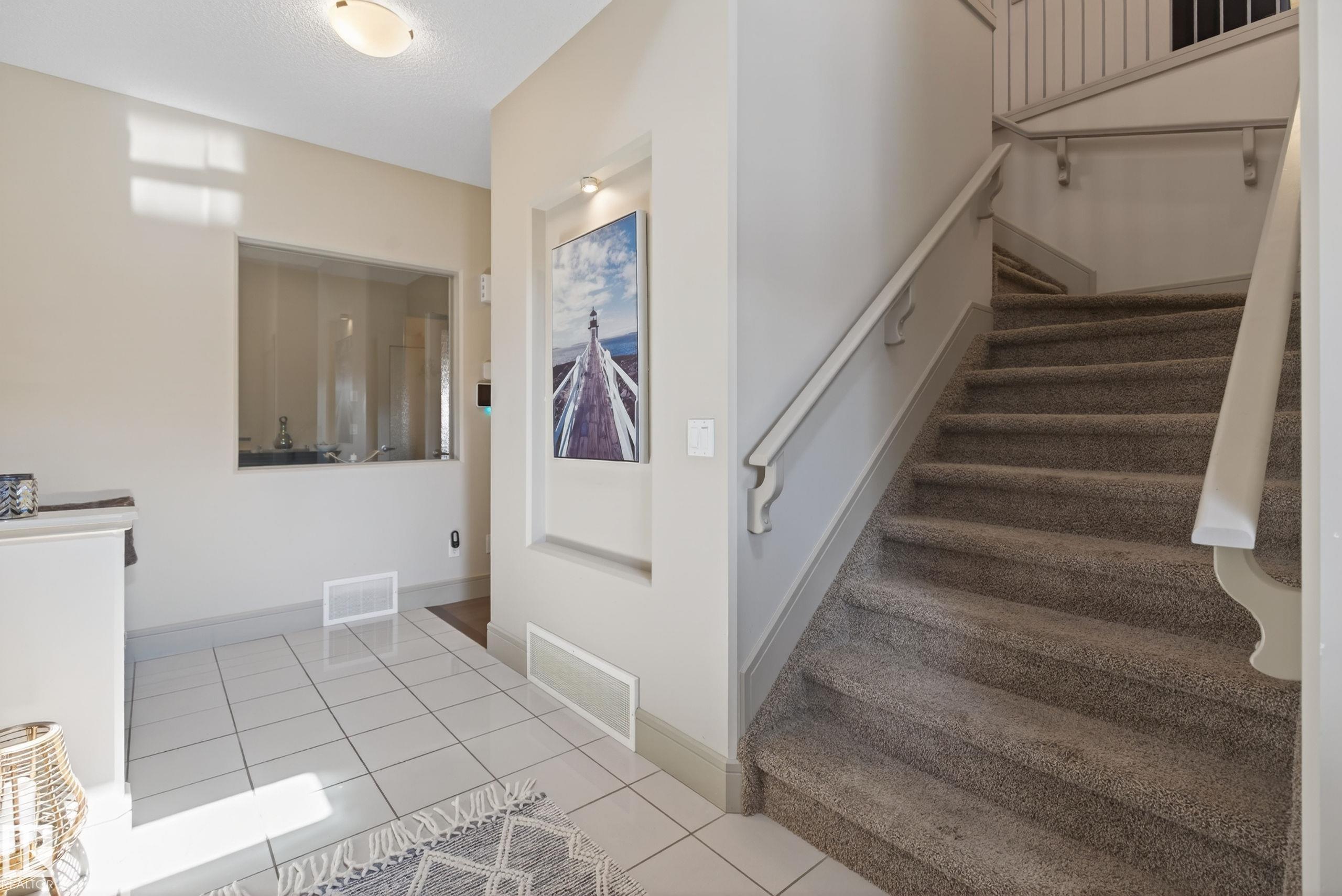 Fifth View of 3908 AGAR Court, Allard, Edmonton, Alberta, T6W 2G3