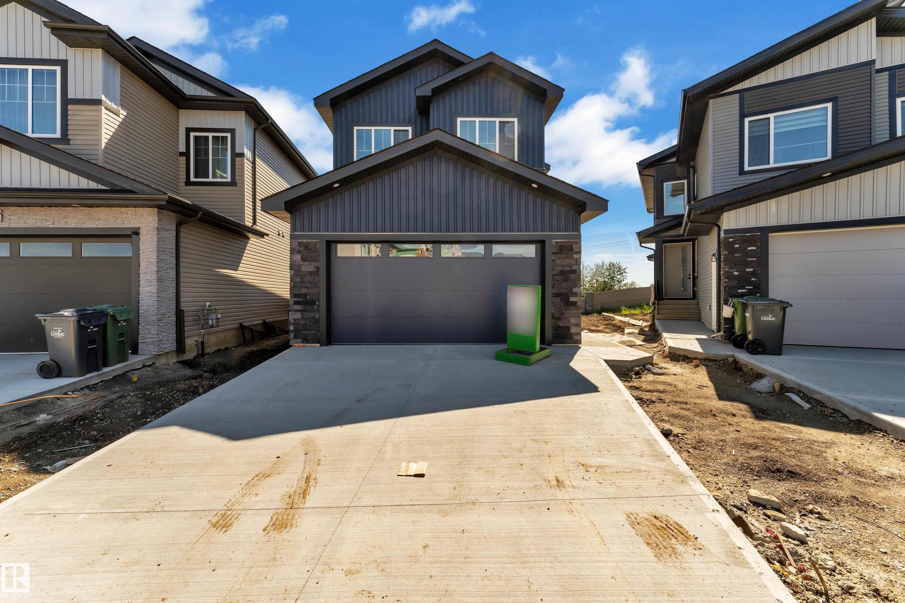 Third View of 207 Linden Loop, Woodbend, Leduc, Alberta, T9E 1T2