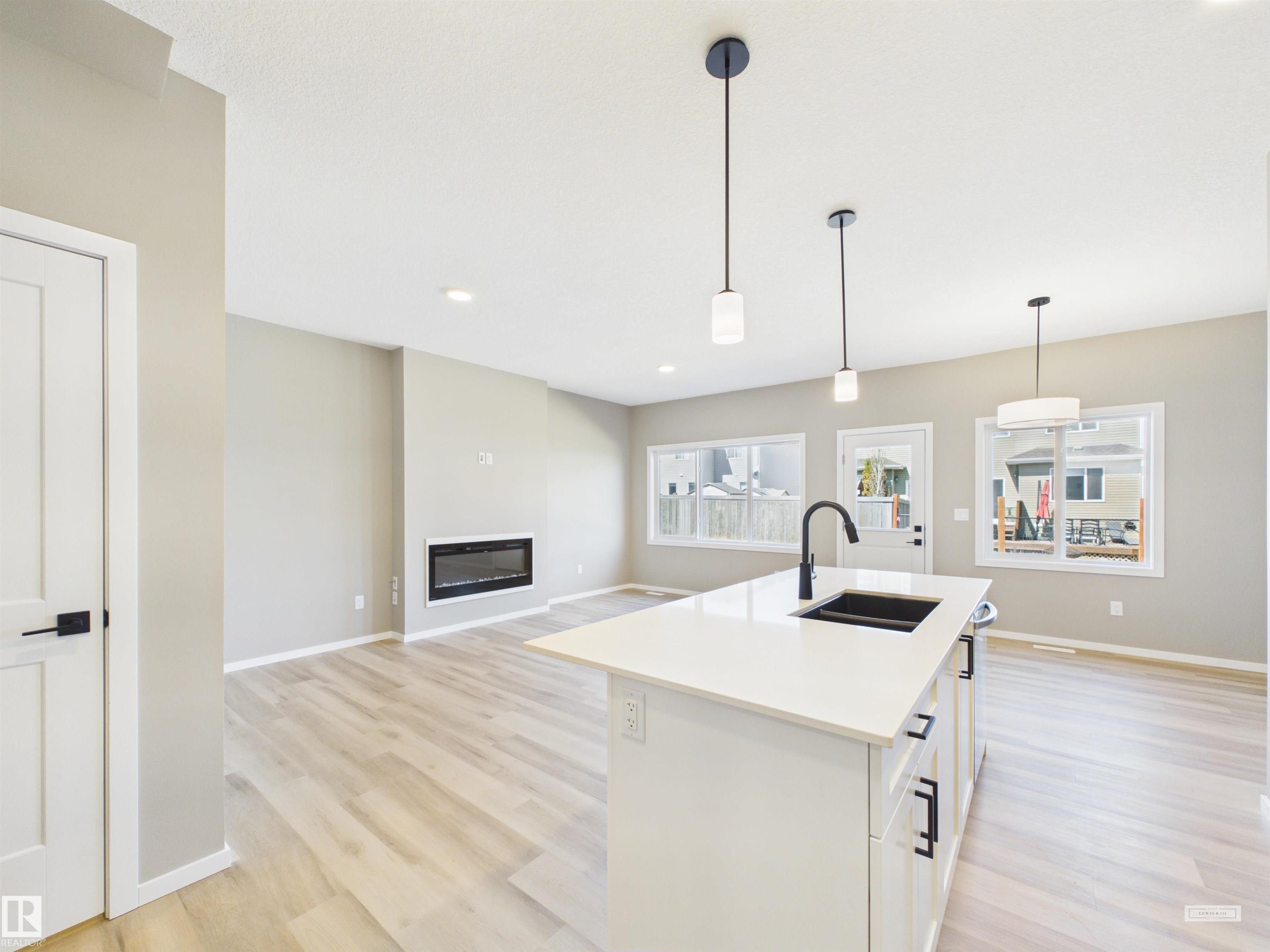 119 HILTON Cove, E4498973, Alberta,
