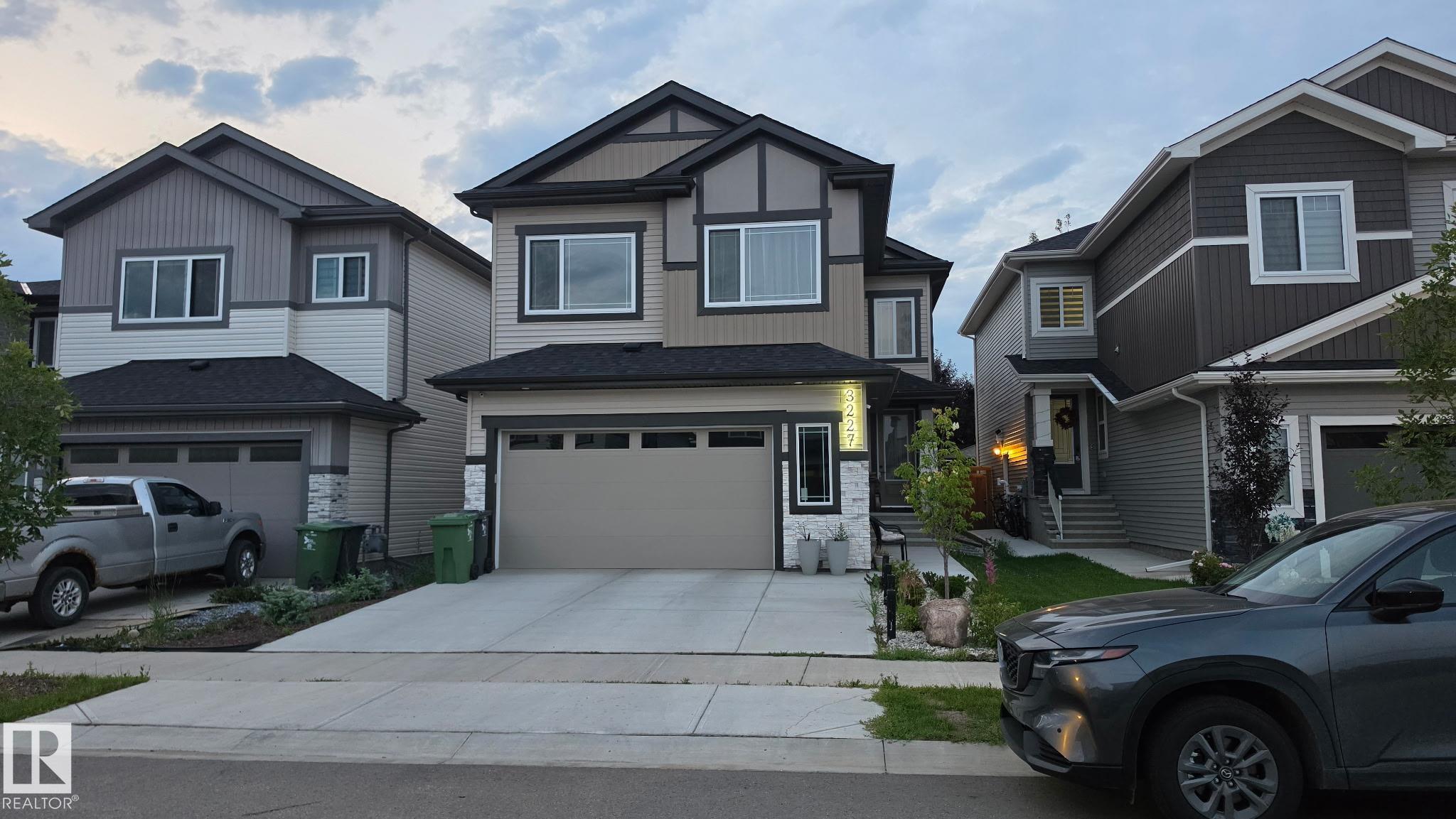 3227 PELERIN Crescent, E4499037, Alberta,