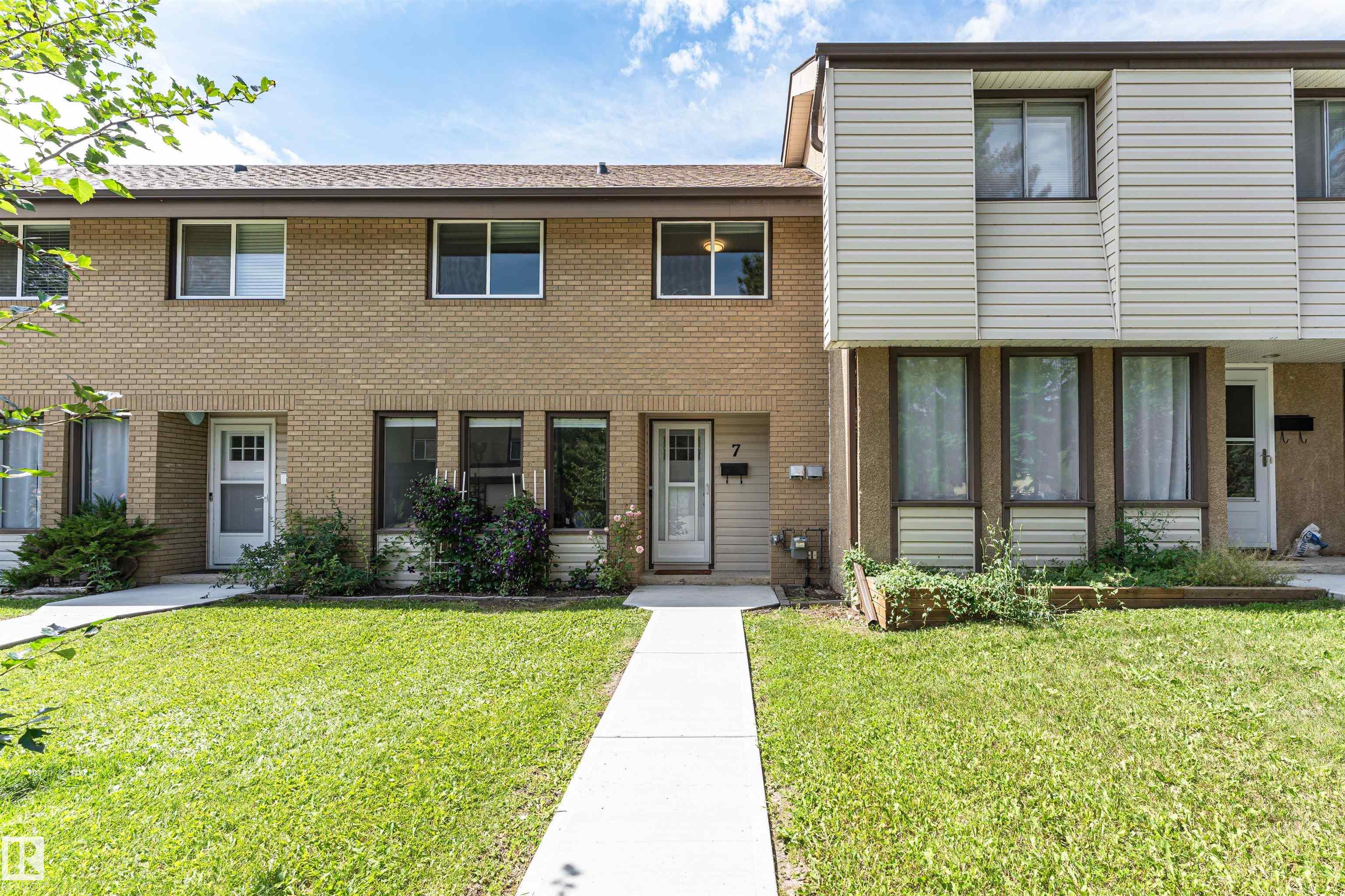 7 GRANDIN Village, E4499106, Alberta,