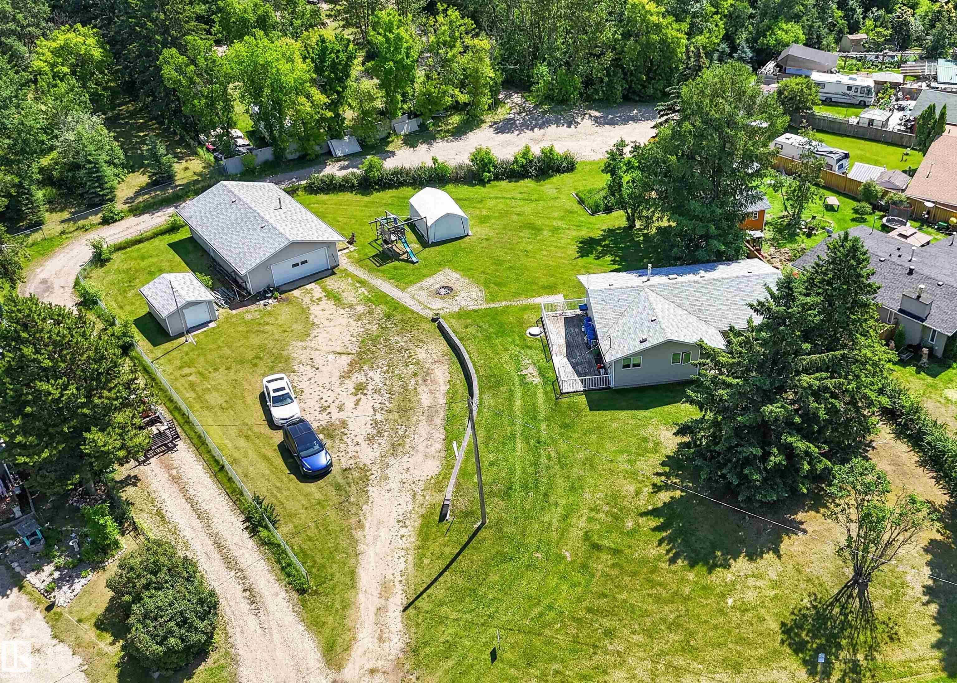 712 LAKESIDE Drive, E4499311, Alberta,