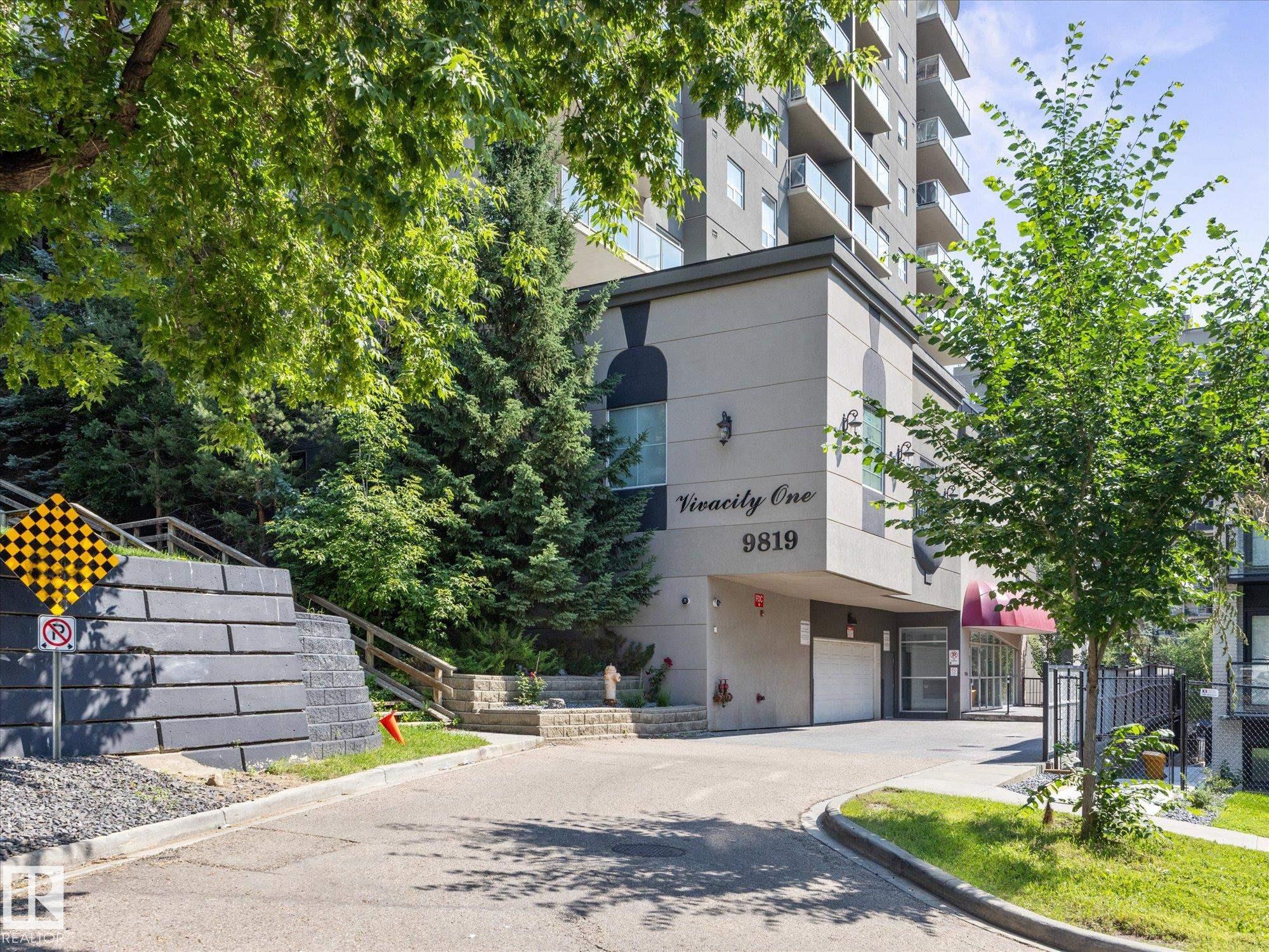 Third View of 707 9819 104 Street, Downtown (Edmonton), Edmonton, Alberta, T5K 0Y8