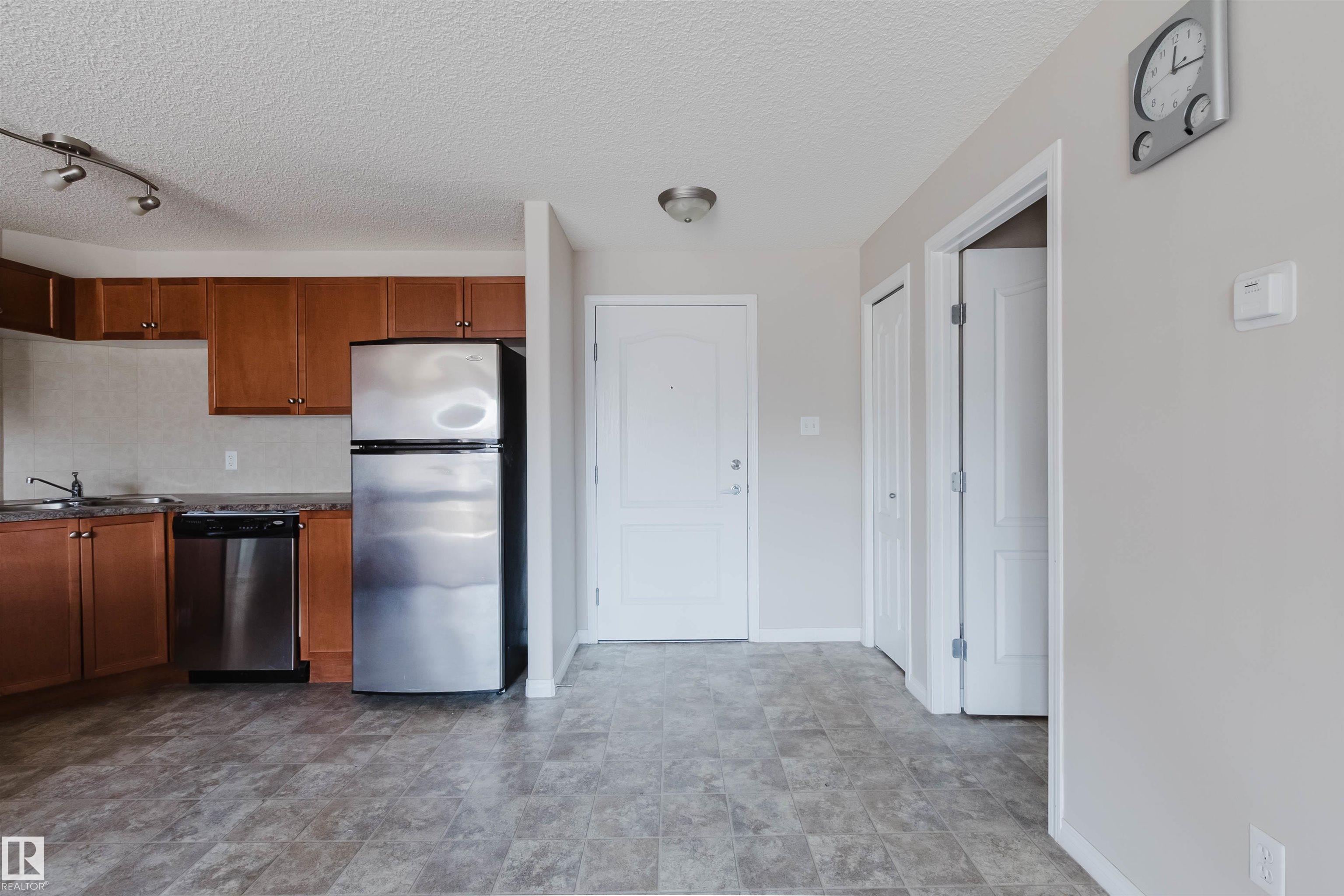 Second View of 7306 7327 SOUTH TERWILLEGAR Drive, South Terwillegar, Edmonton, Alberta, T6R 0L8