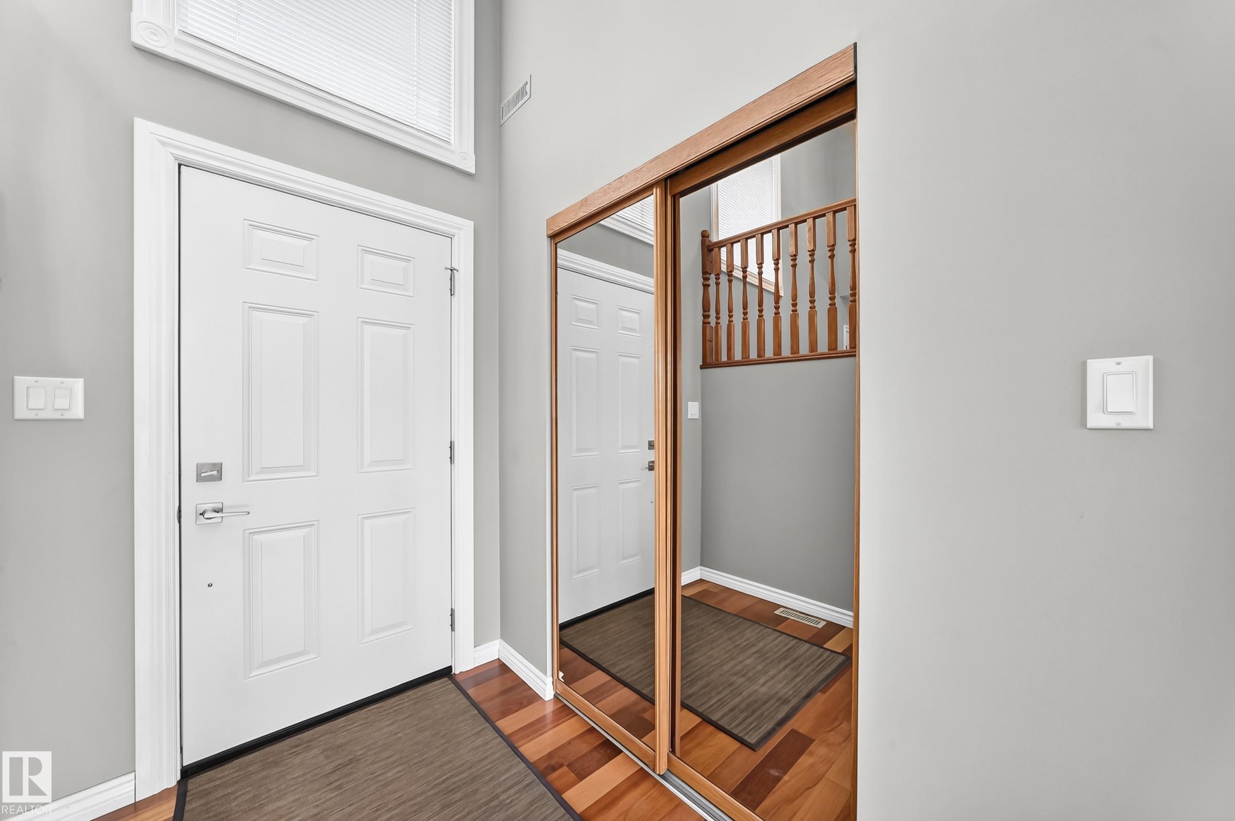 Third View of 640 WARWICK Road, Dunluce, Edmonton, Alberta, T5X 4R3