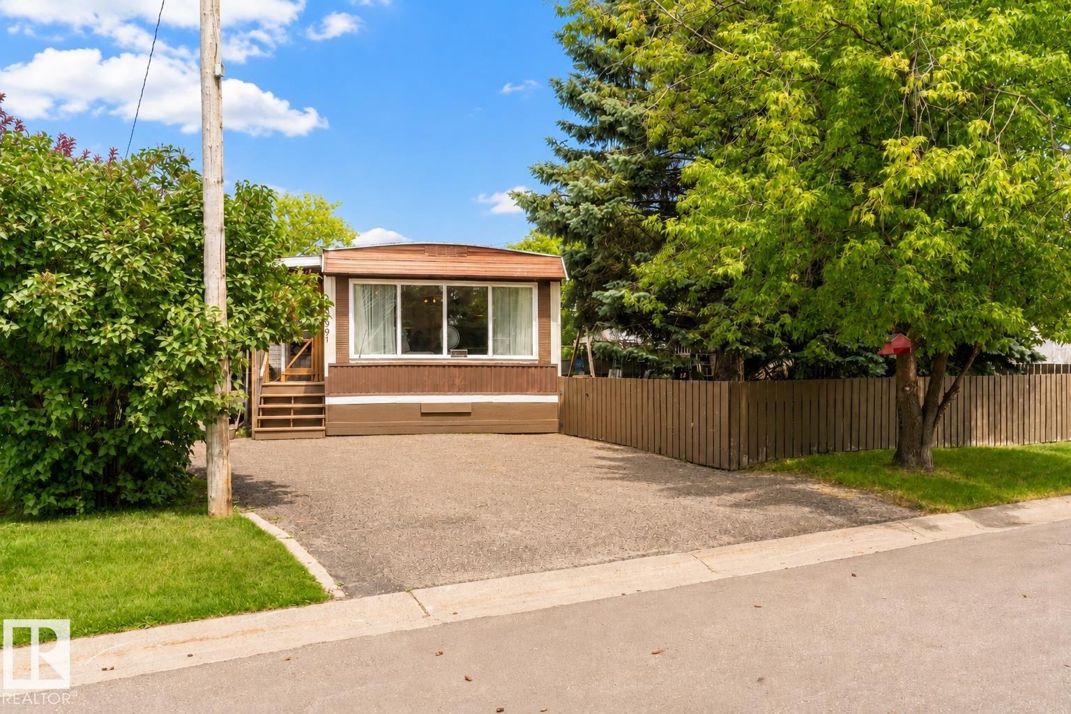 5301 52 Street, E4500156, Alberta,