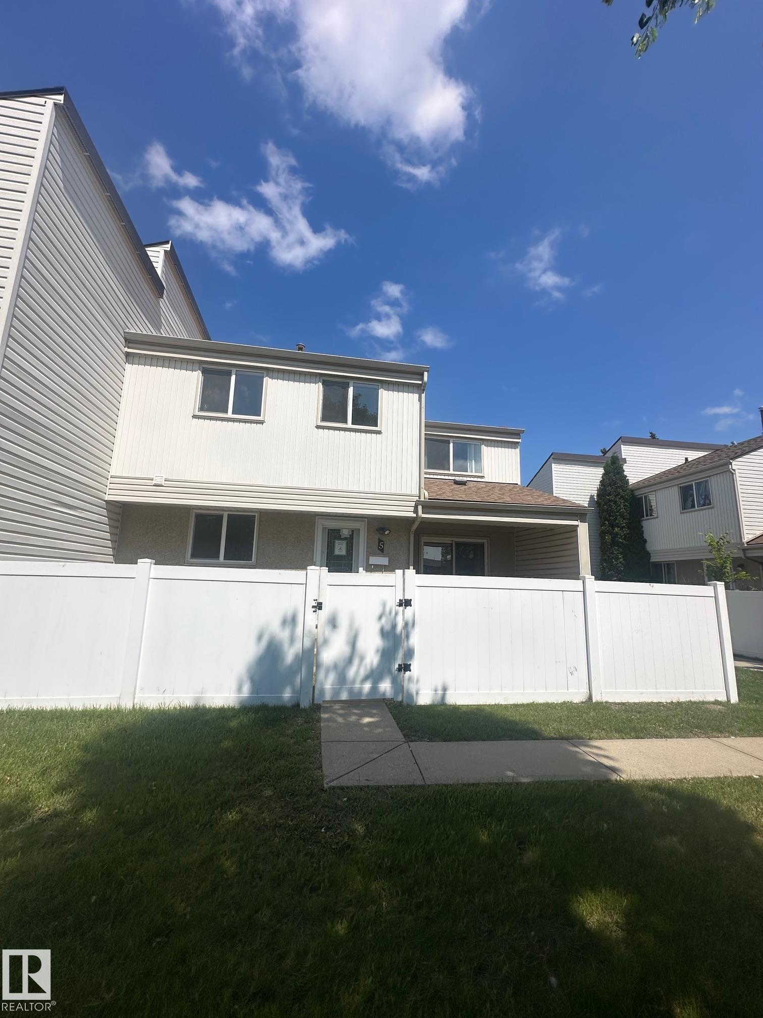 5 WOODVALE Village, E4500183, Alberta,