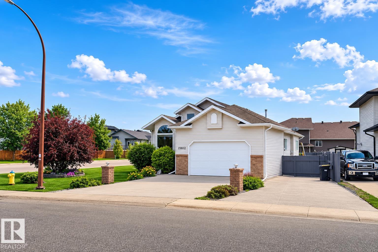 2602 6 Avenue, E4500199, Alberta,