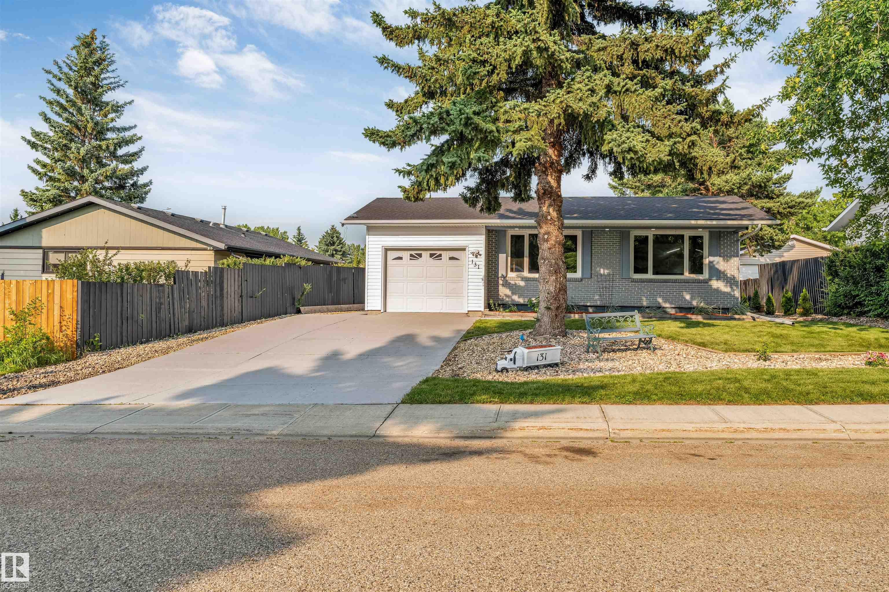 131 GARLAND Crescent, E4500556, Alberta,