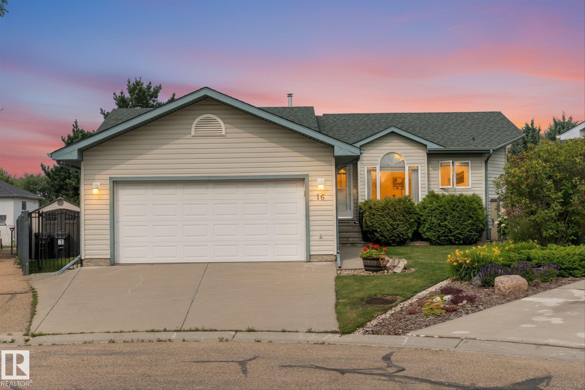 16 SIMONETTE Crescent, E4500683, Alberta,