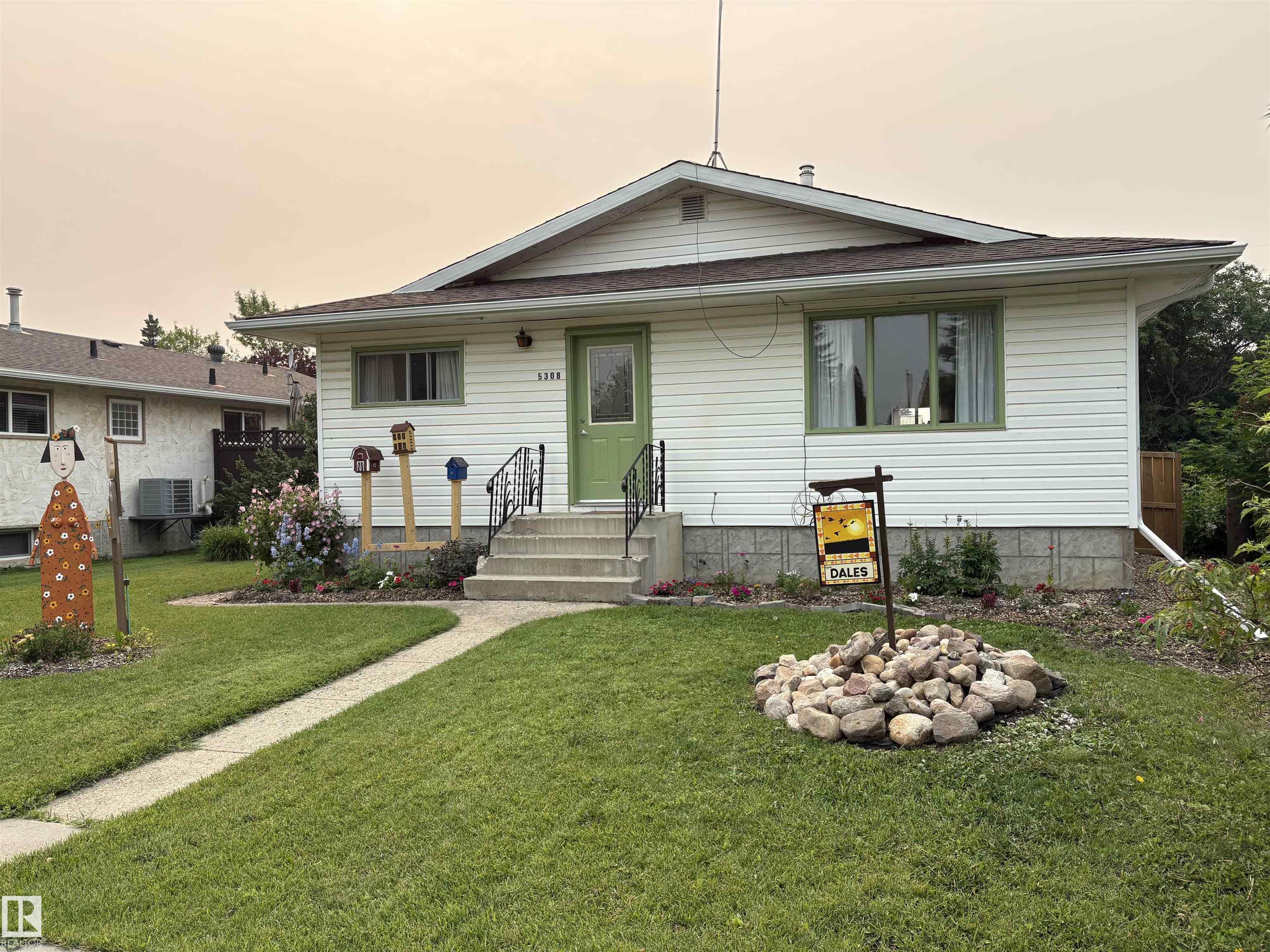 5308 50 St, E4500766, Alberta,