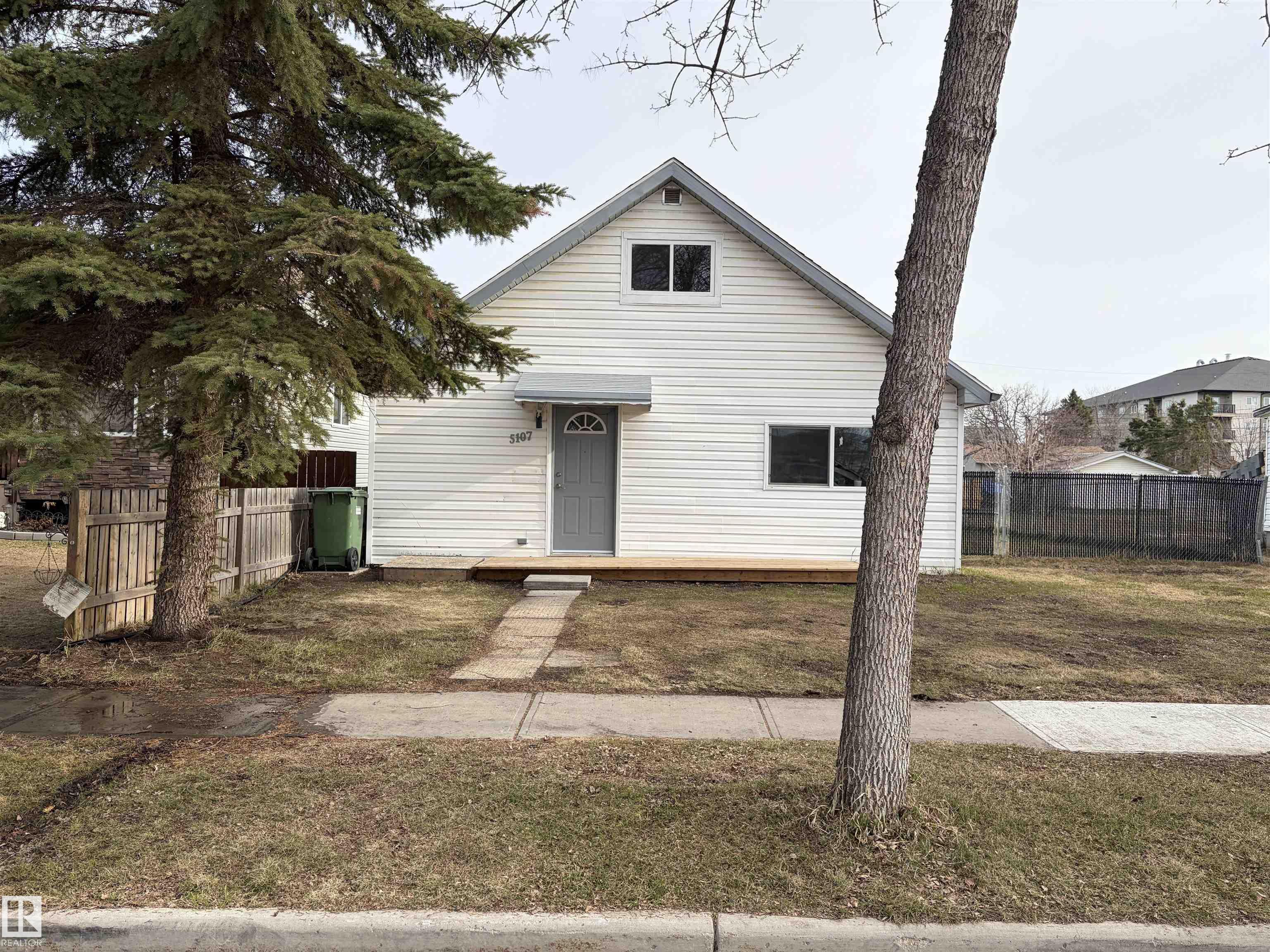 Main View of 5107 52 Ave, Bonnyville, Bonnyville Town, Alberta, T9N 2A6